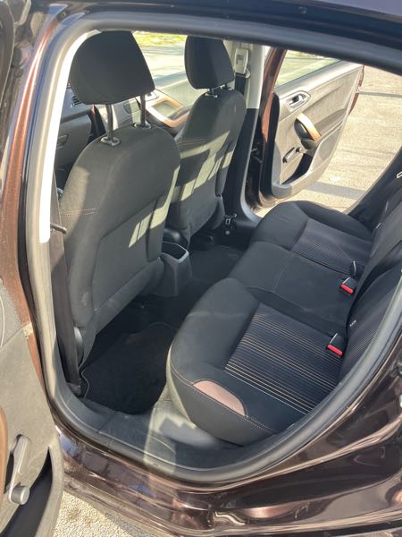 Peugeot 208 1.2 VTI 82 URBAN SOUL 5P