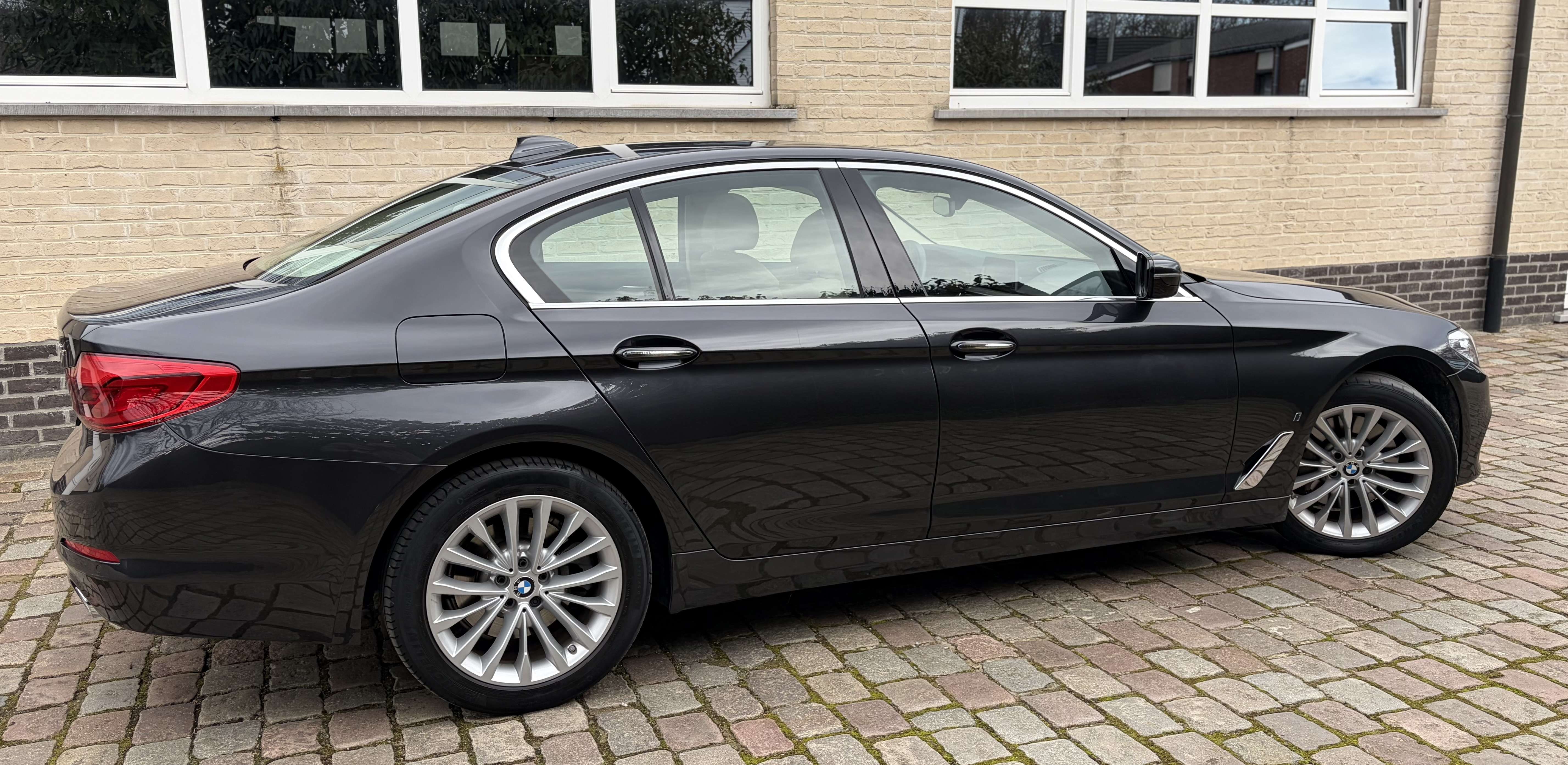 BMW 530 eA PHEV Performance Business  ### 63000 km ###