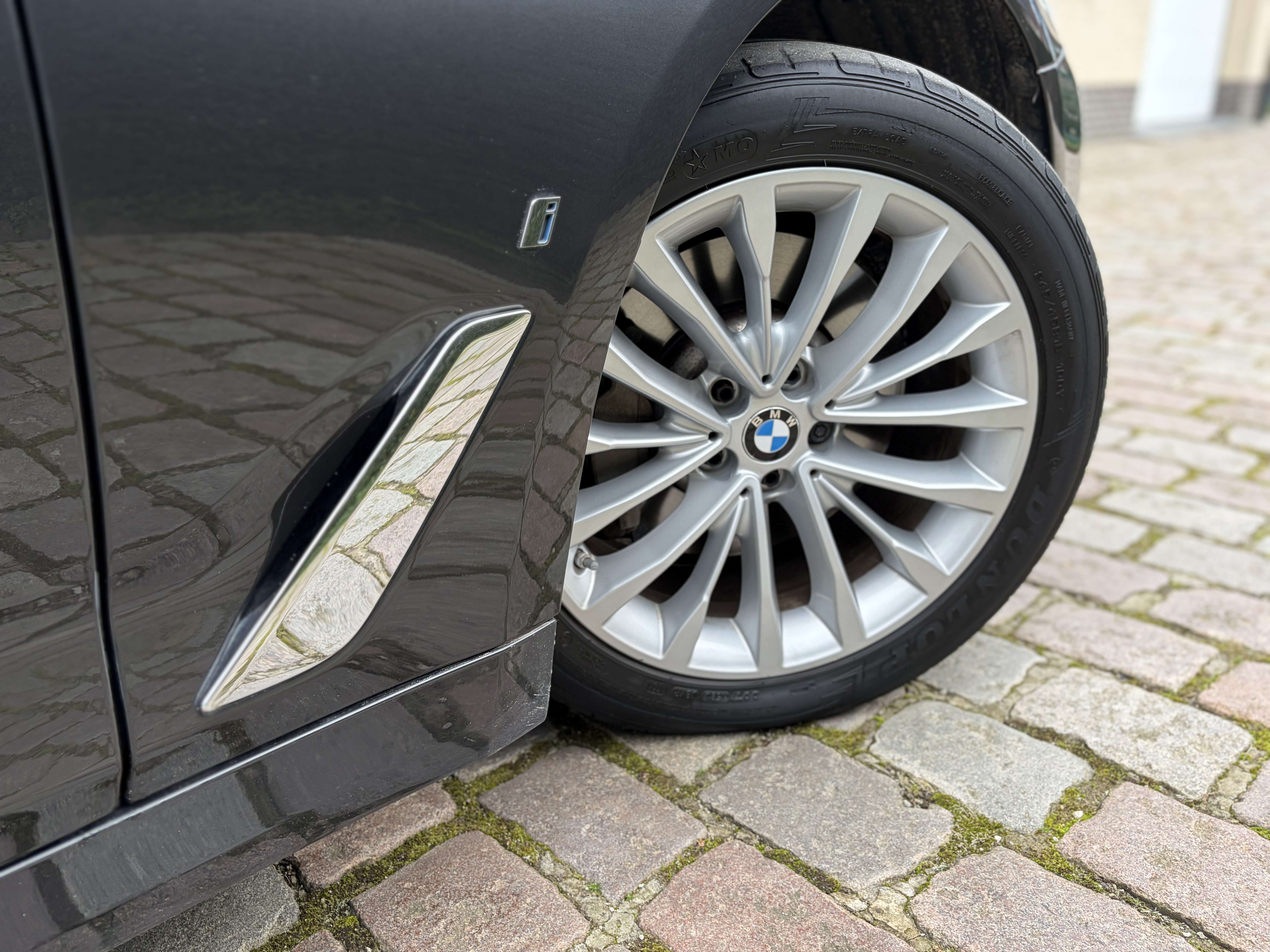 BMW 530 eA PHEV Performance Business  ### 63000 km ###