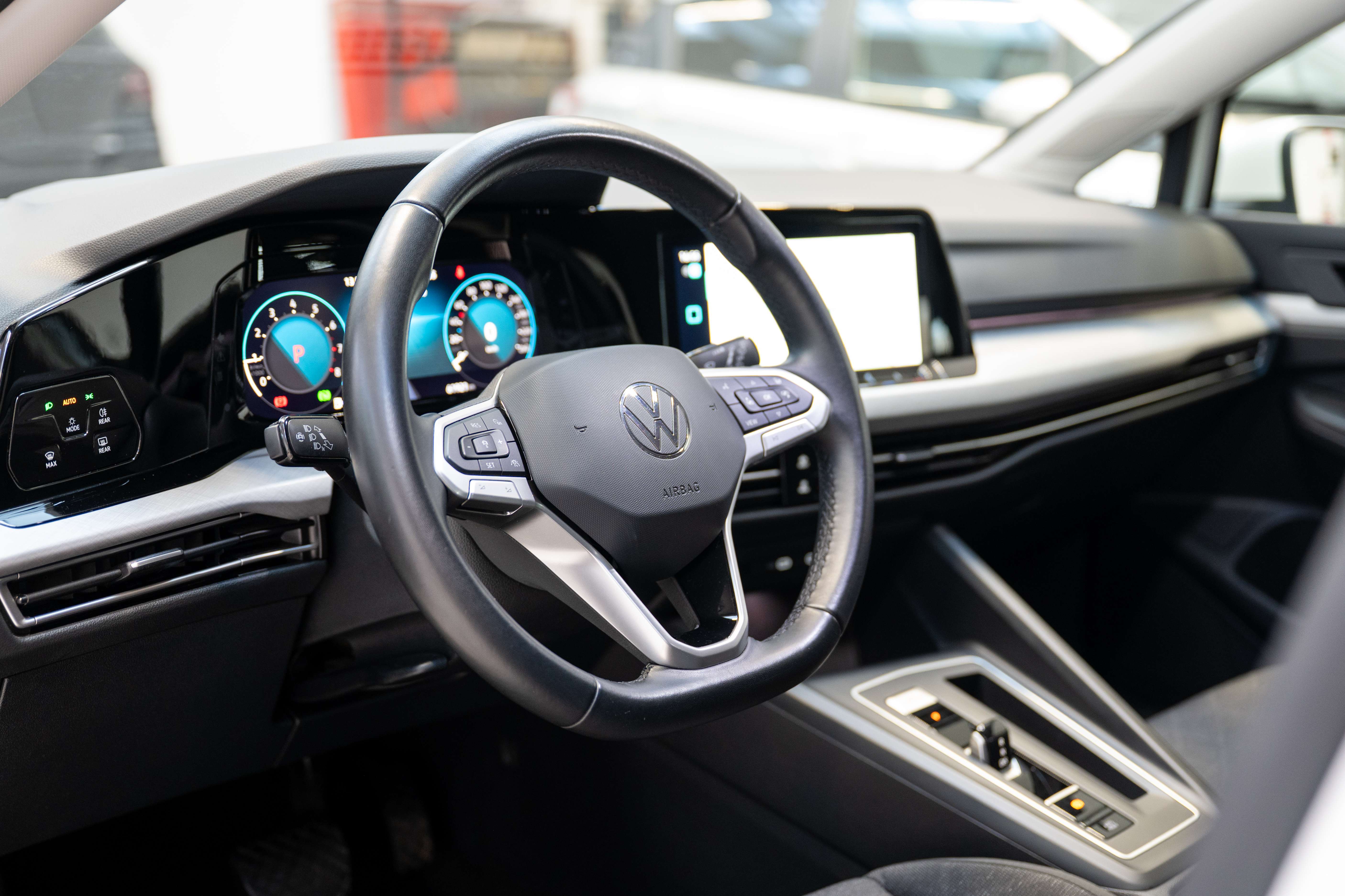 Volkswagen Golf 1.5 eTSI 150 DSG Life Garantie 12 mois