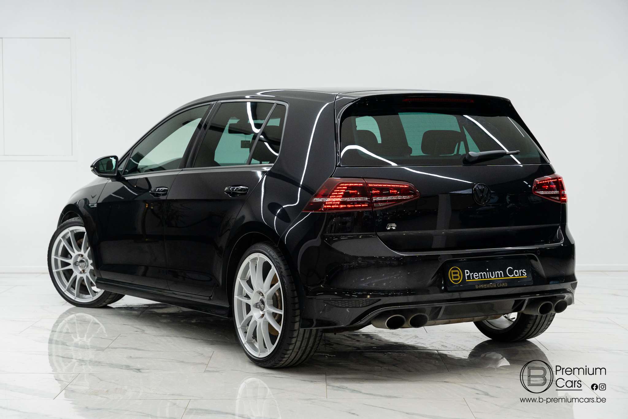 Volkswagen Golf R 2.0 DSG! 4 Motion! ACC! 19” OZ wheels! Garantie!