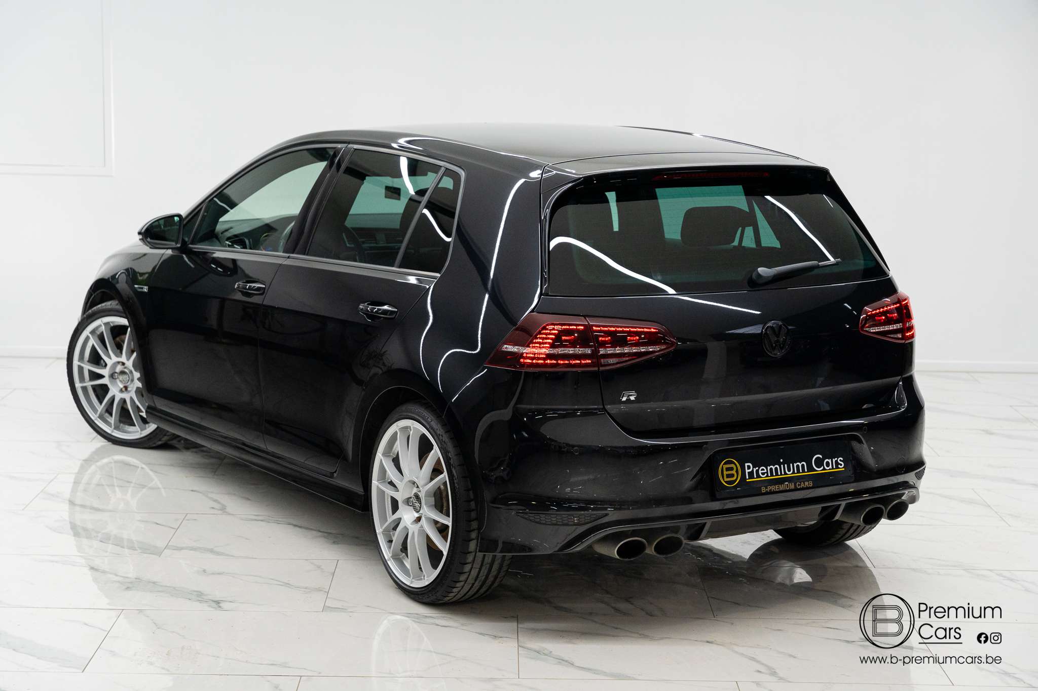 Volkswagen Golf R 2.0 DSG! 4 Motion! ACC! 19” OZ wheels! Garantie!