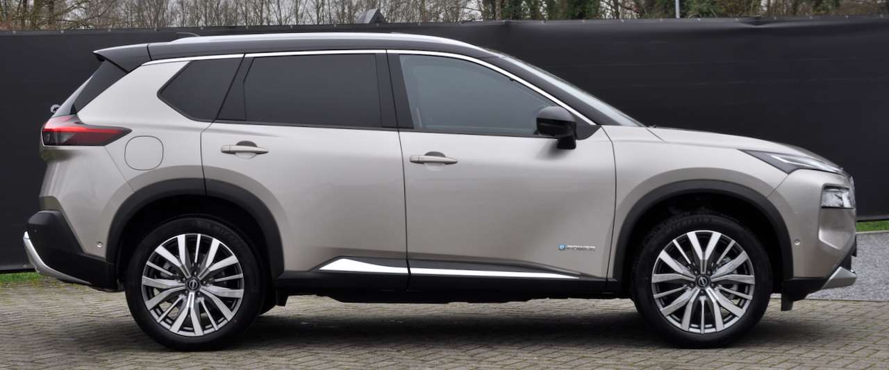 Nissan X-Trail TEKNA+ PANO BOSE 20" HEADUP 360° CAM CARPLAY