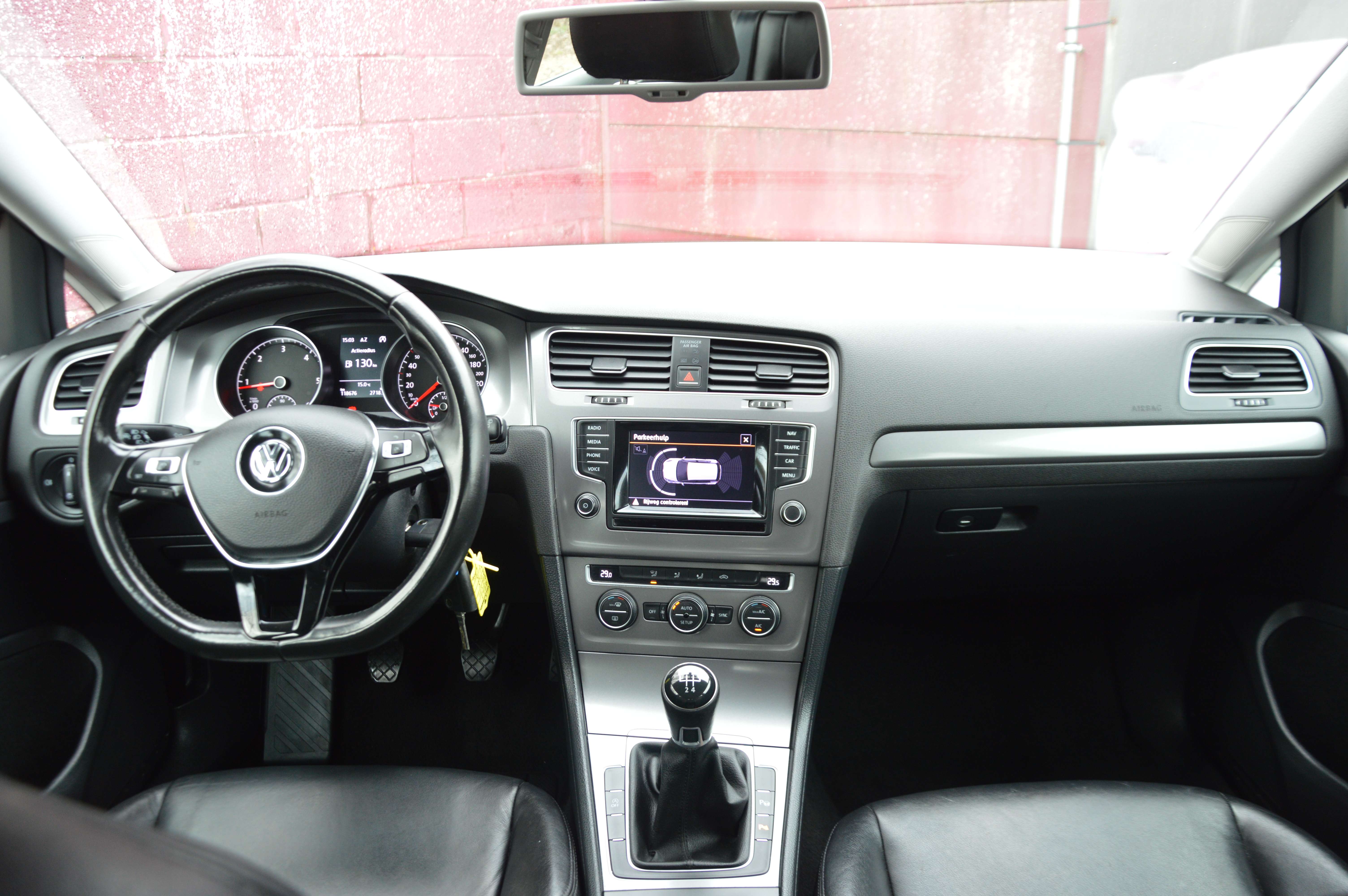 Volkswagen Golf 1.6CRTDi Highline NAV SENS AV/AR CLIM 118.676KM