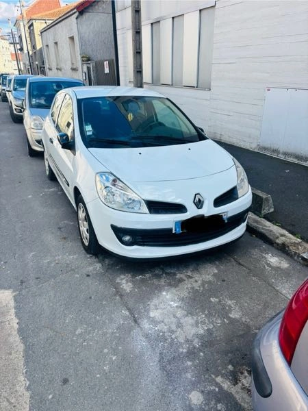 Renault Clio III 1.2 TCE 100 6CV DYNAMIQUE 3P