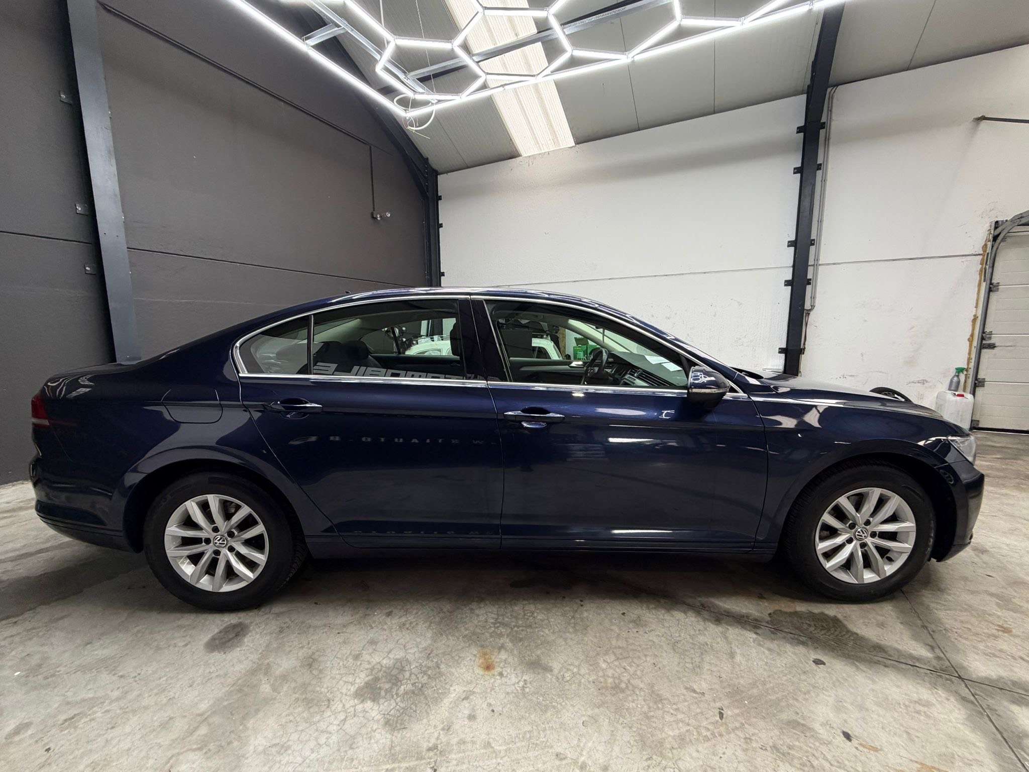 Volkswagen Passat Passat 1.6 CR TDi Comfortline