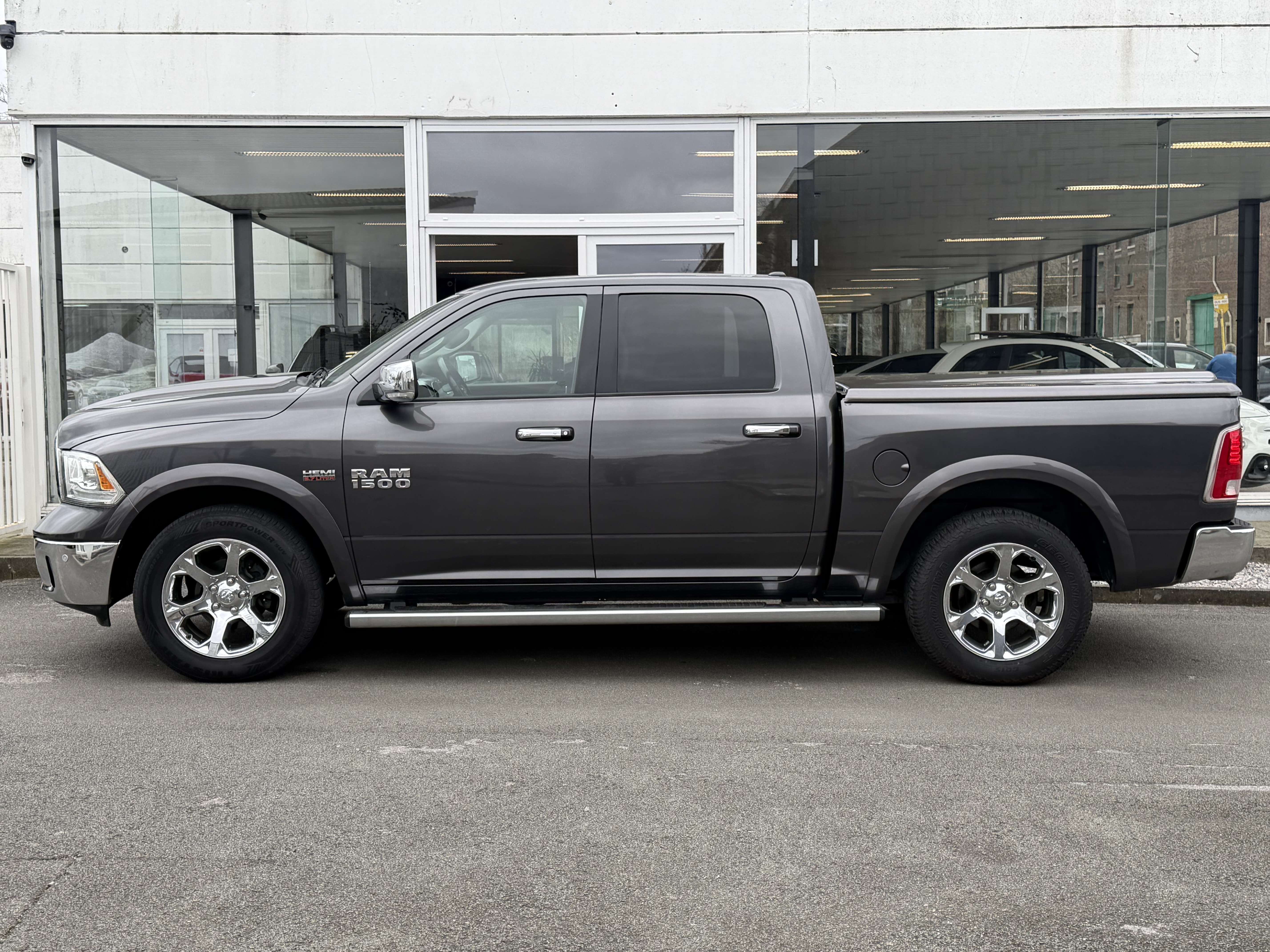 Dodge RAM RAM 5.7 V8 LPG 401CV LARAMIE PNEUMATIQUE CREWCAB
