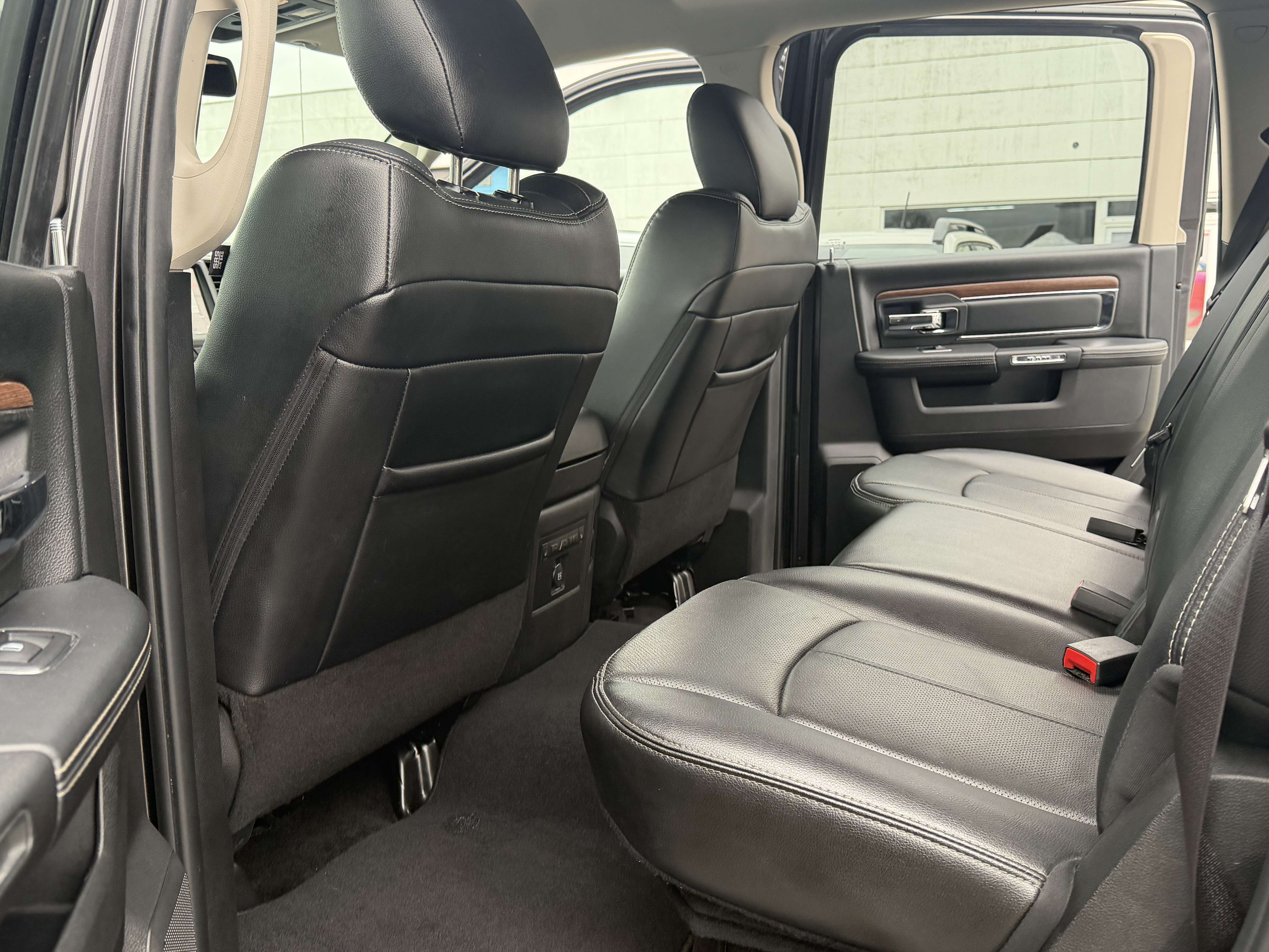 Dodge RAM RAM 5.7 V8 LPG 401CV LARAMIE PNEUMATIQUE CREWCAB