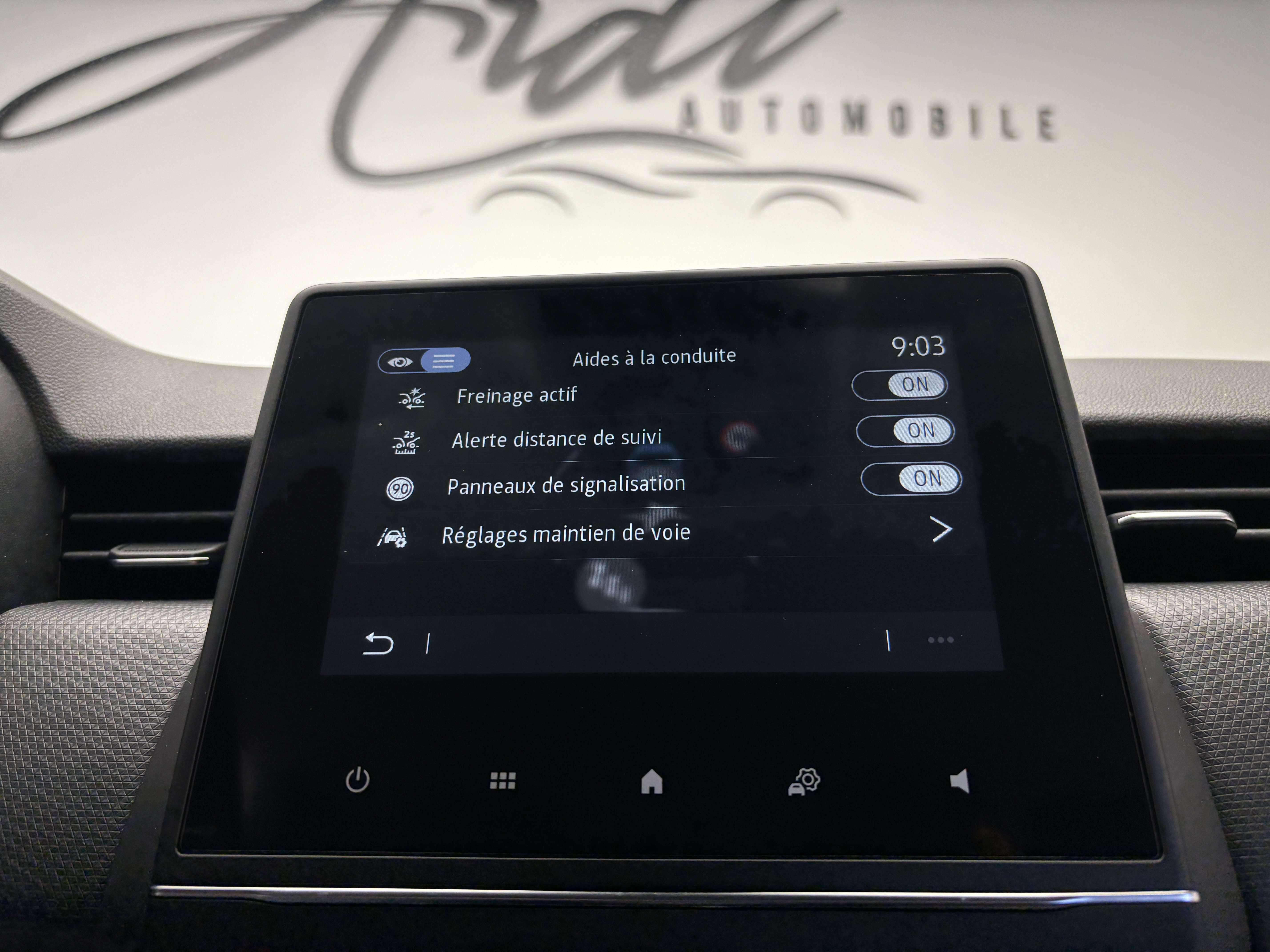 Renault Clio 1.0i *CARPLAY*FRONT ASSIST*1ER PROPRIO*GARANTIE*