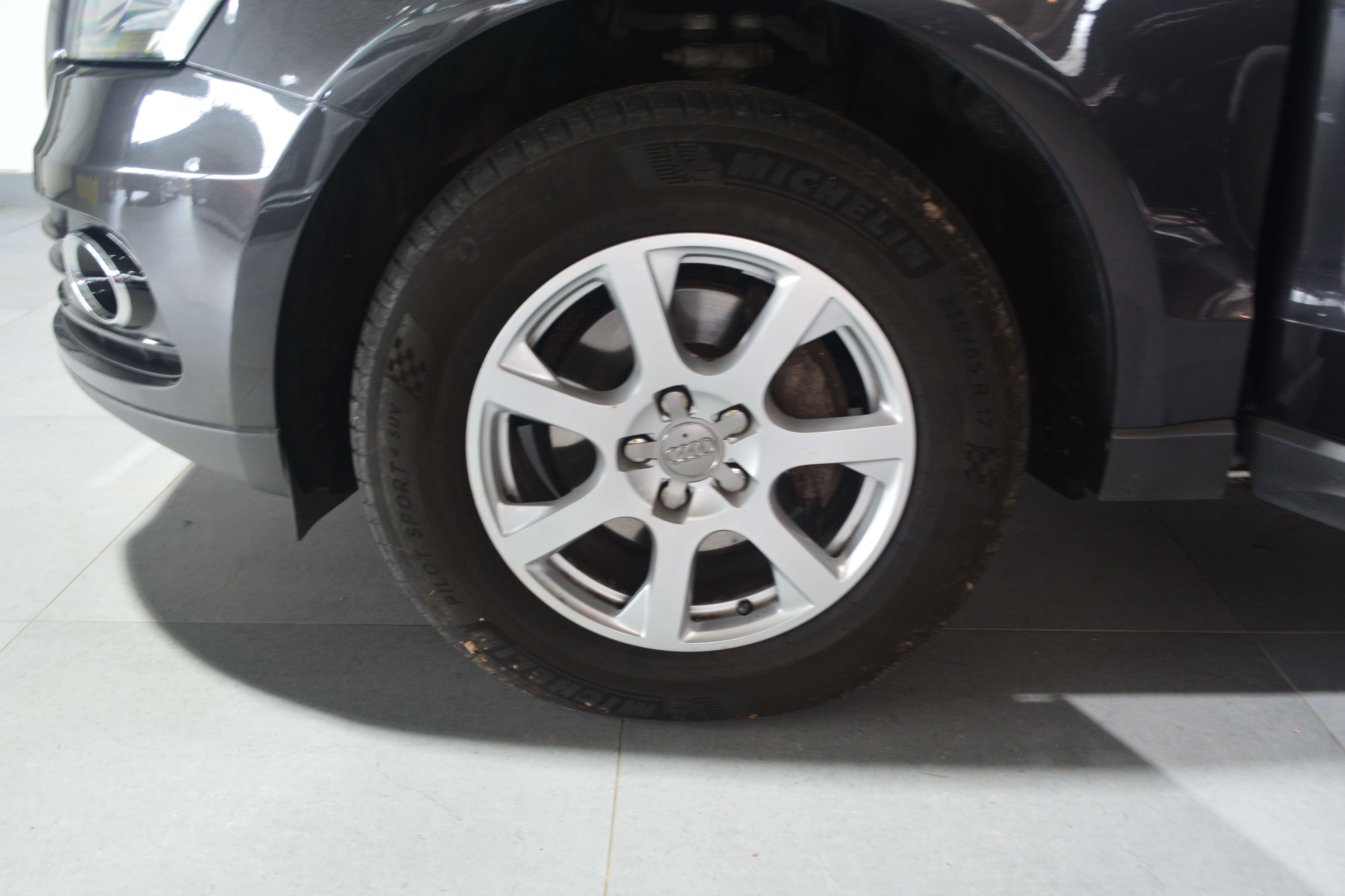Audi Q5 Q5 2.0 TDi Quattro S tronic LEDER / NAVI + CAMERA