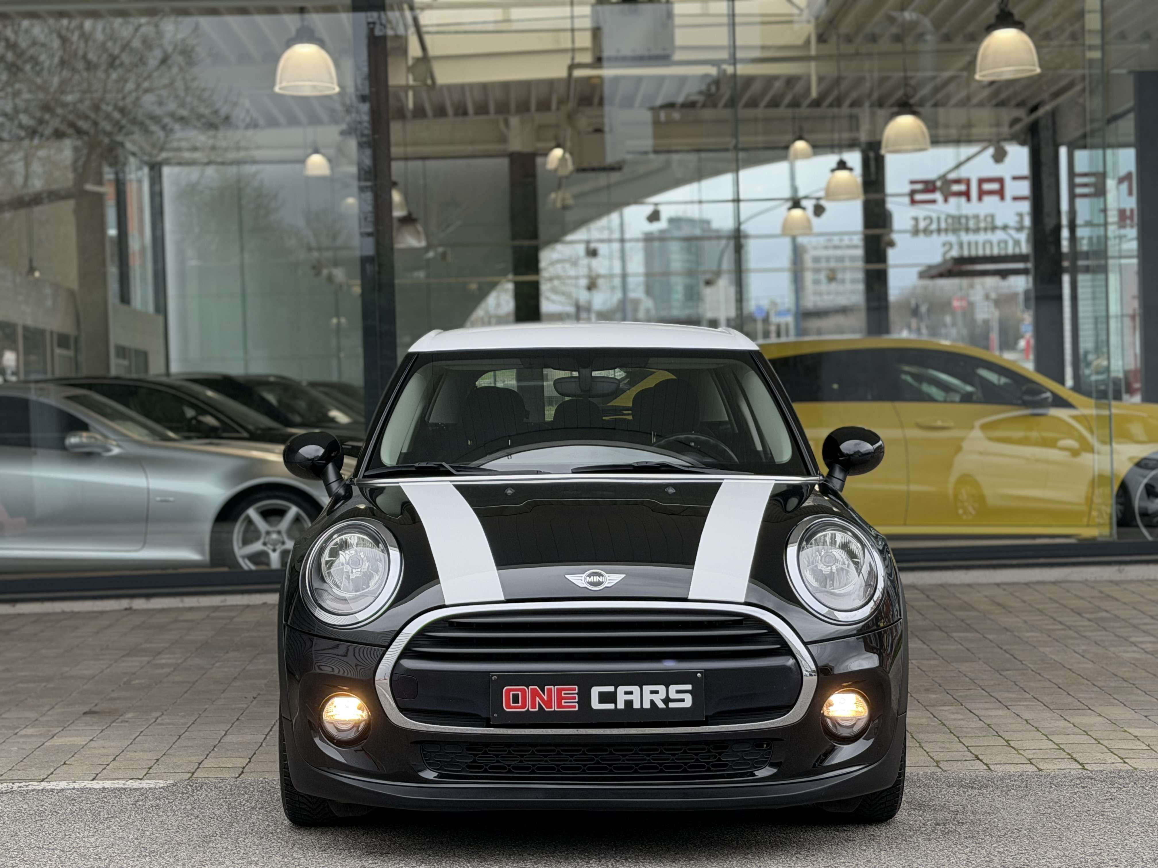 MINI Cooper D 1.5D 5Portes AIRCO-1PROPR. 20.100km!!! (ETAT NEUF)