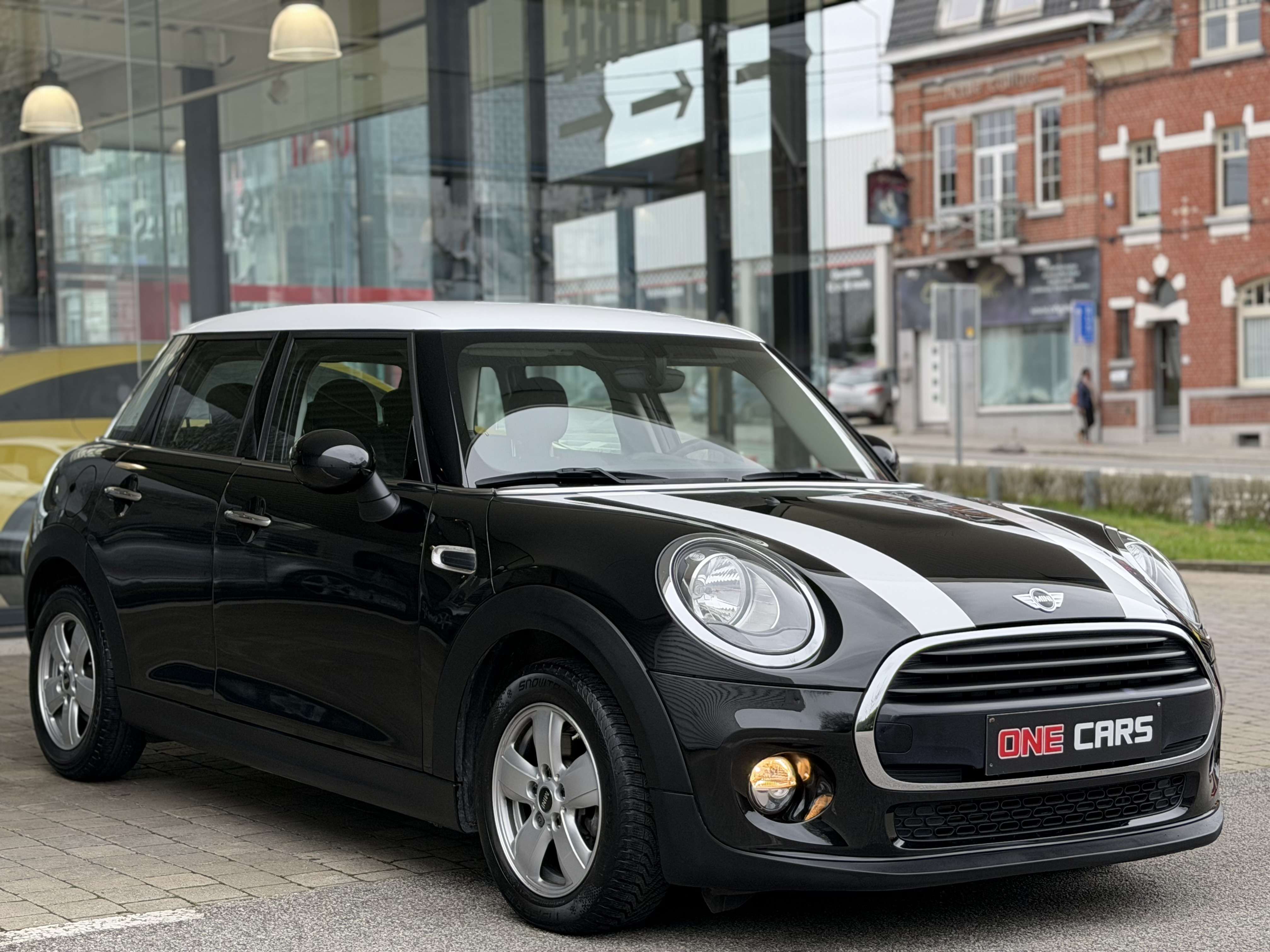 MINI Cooper D 1.5D 5Portes AIRCO-1PROPR. 20.100km!!! (ETAT NEUF)