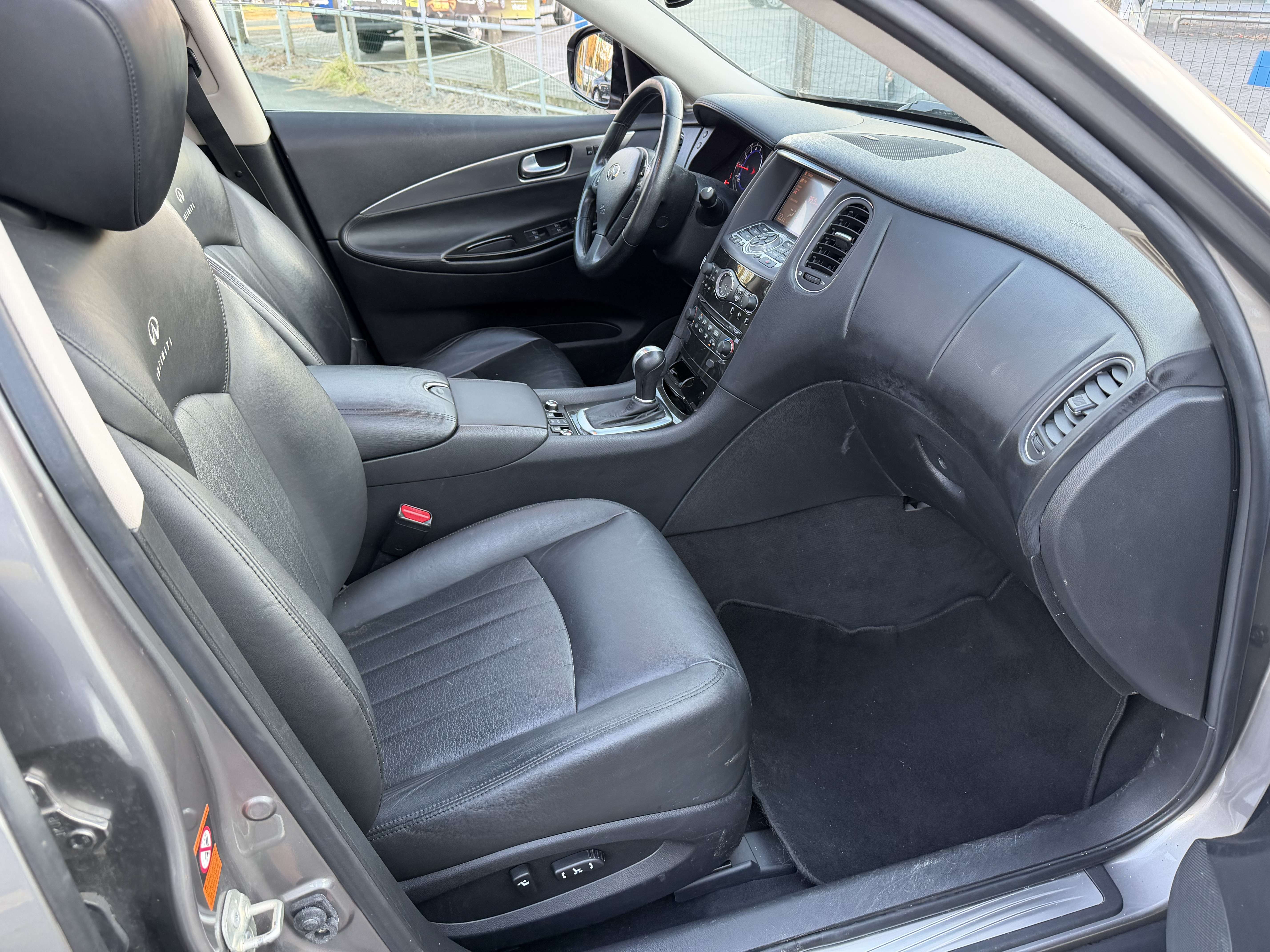 Infiniti EX37 3.7i V6 GT*NAVI*CAMERA*xenon*CUIR*Garantie