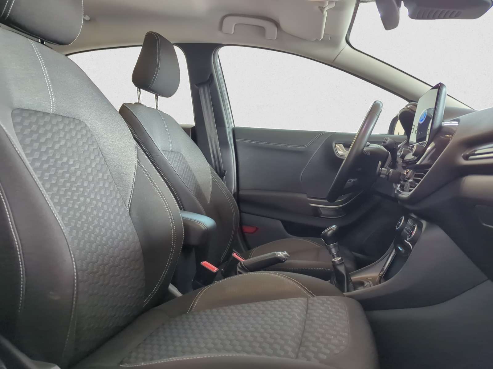 Ford Puma 1.0 EcoBoost mHEV Titanium Garantie 12 à 48 Mois