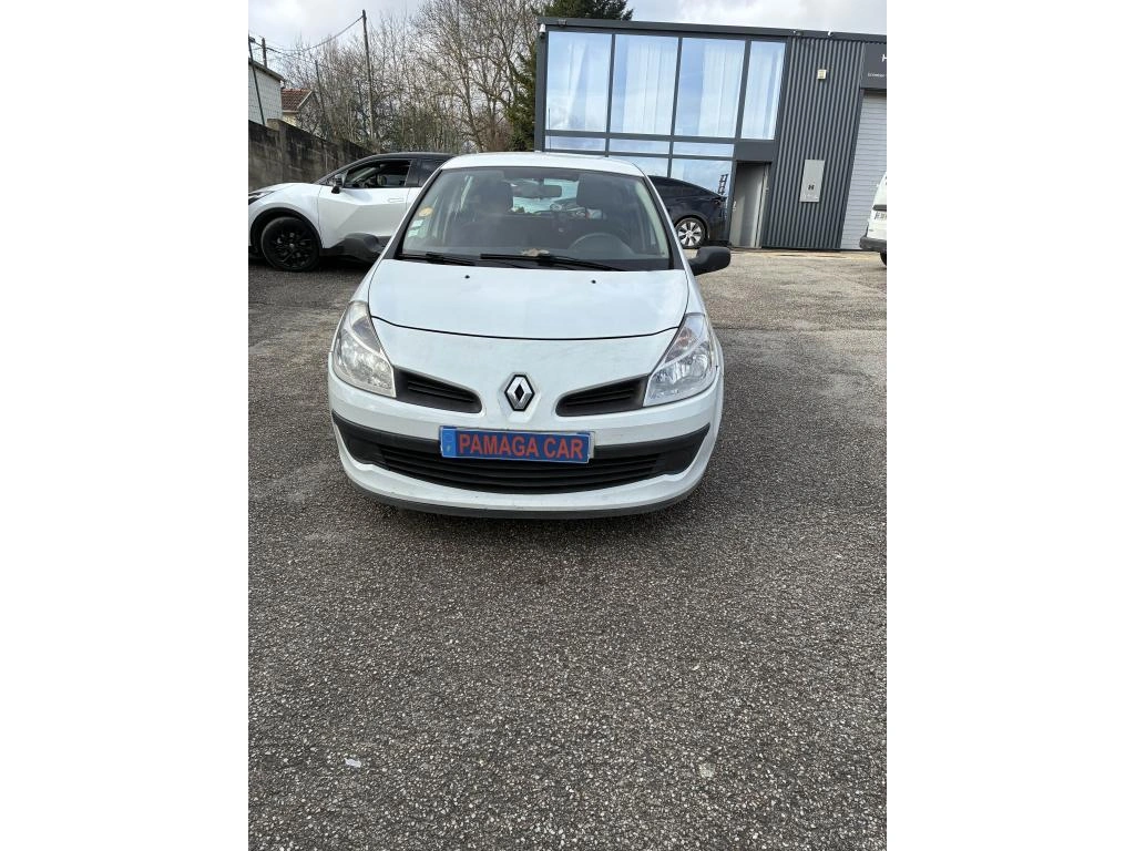 Renault Clio 1.2i 16V - 75 III BERLINE Authentique PHASE 1