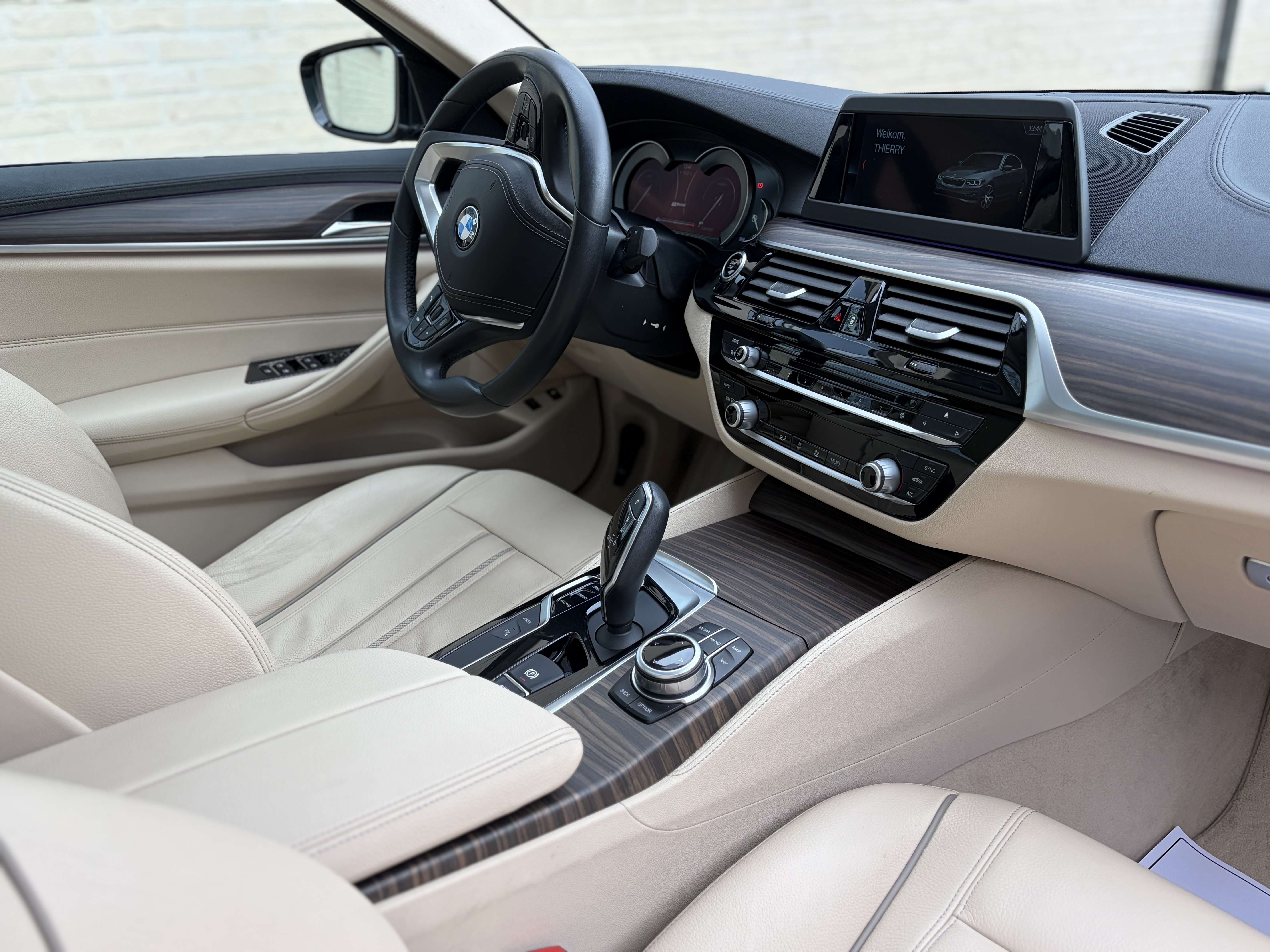 BMW 530 eA PHEV Performance Business  ### 63000 km ###