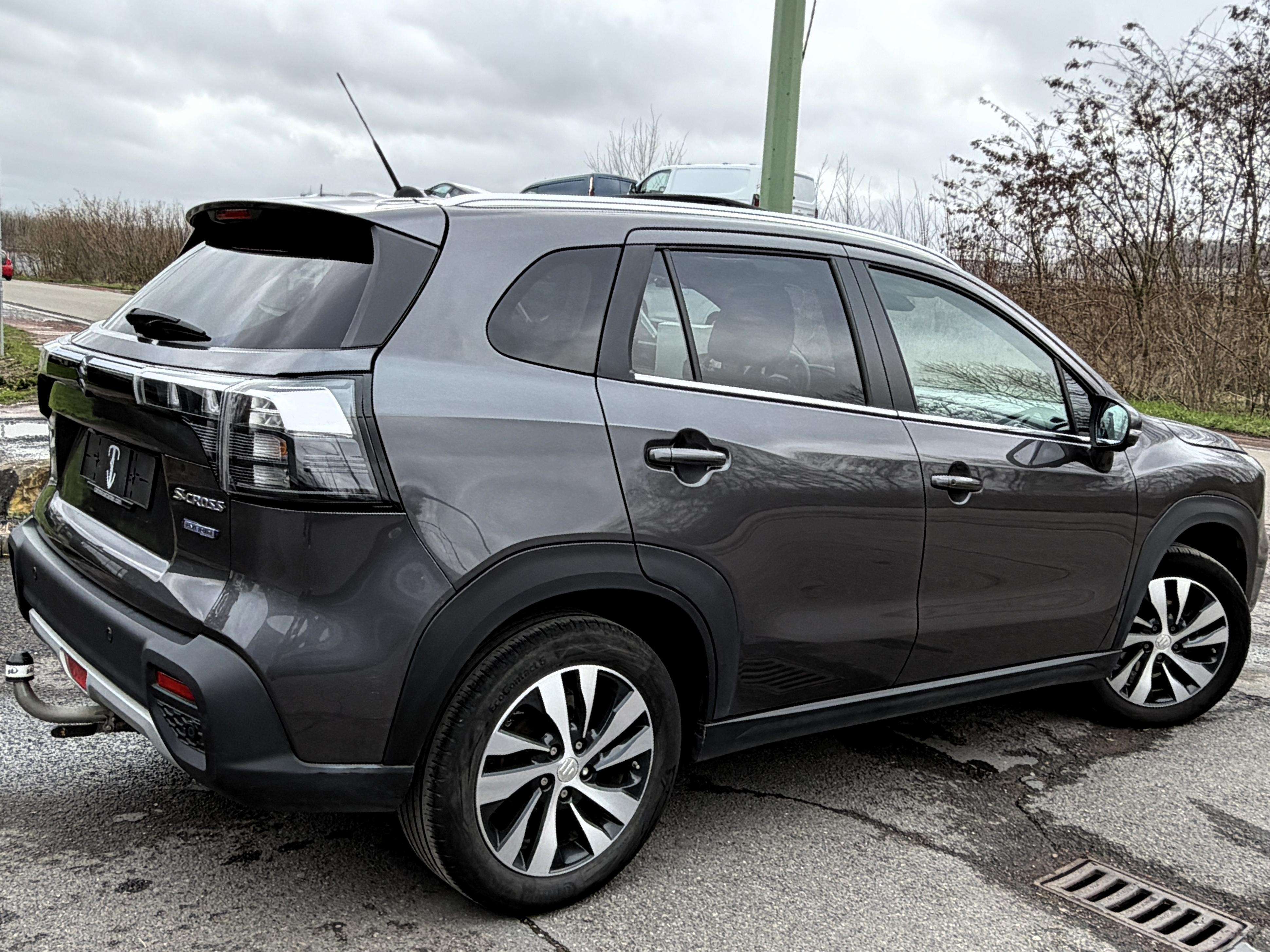 Suzuki SX4 S-Cross MHEV GLX NAVI/KEYLESS/PANO/CAMERA/LED/CARPLAY/FULL