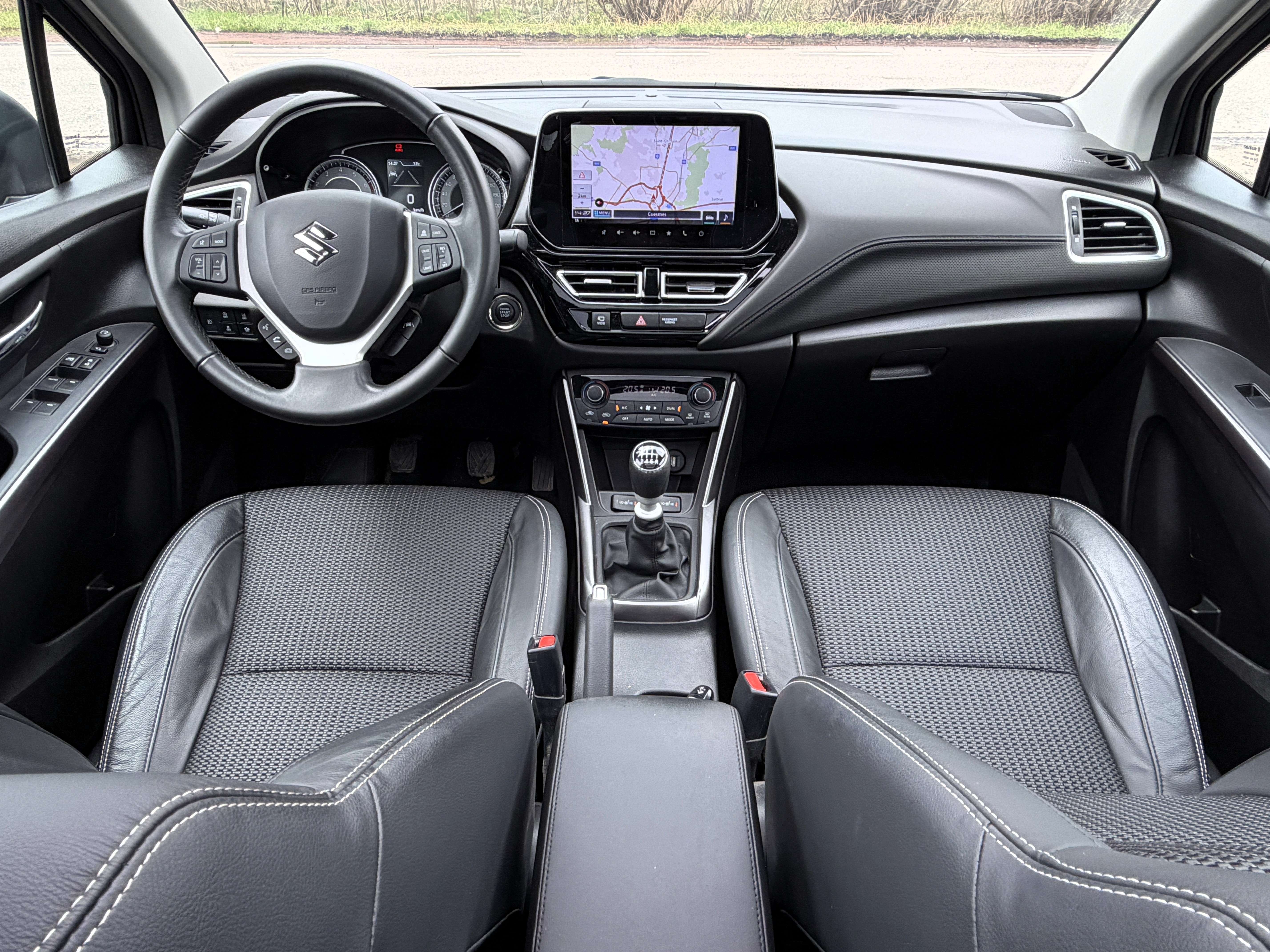 Suzuki SX4 S-Cross MHEV GLX NAVI/KEYLESS/PANO/CAMERA/LED/CARPLAY/FULL