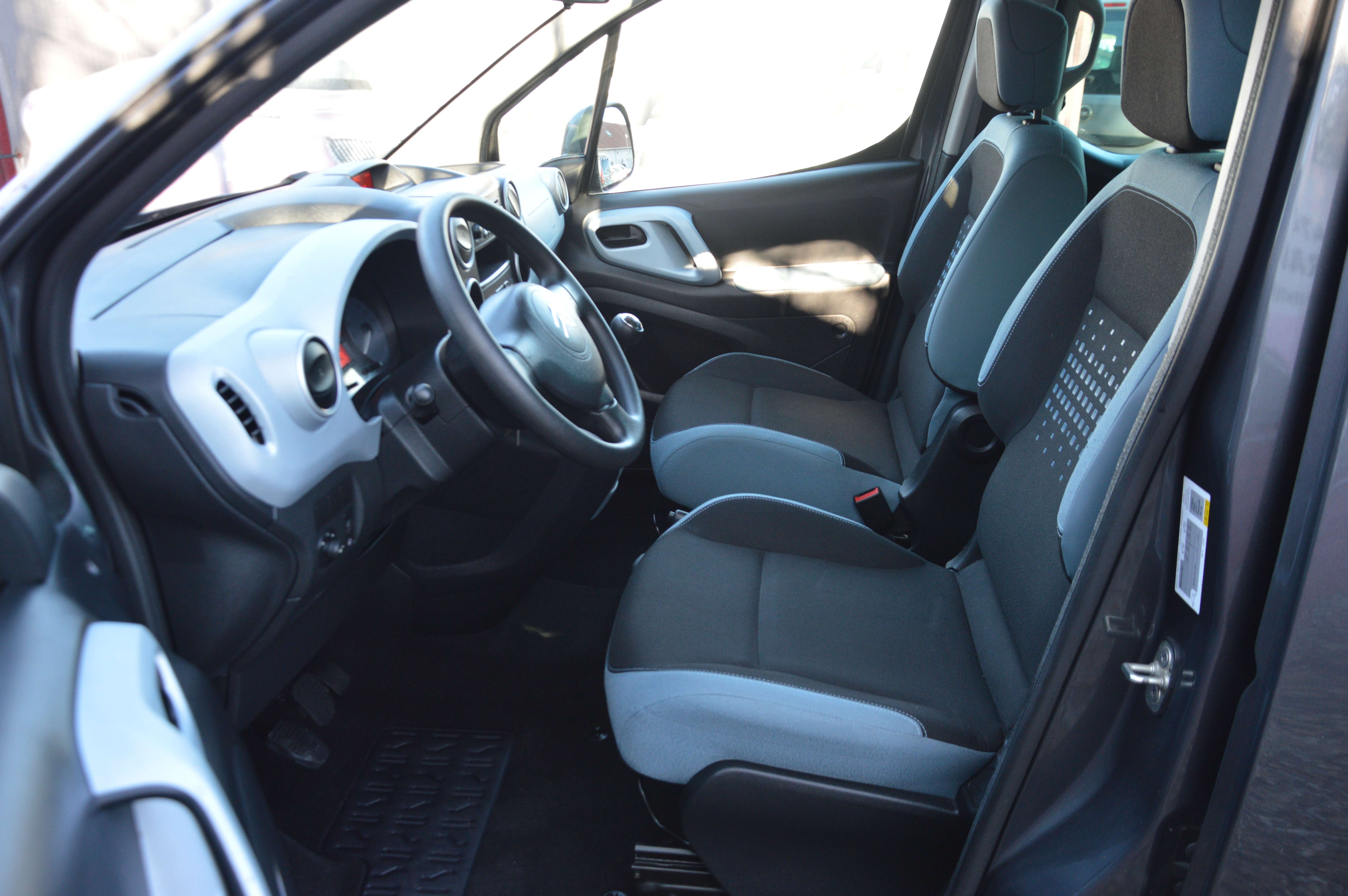 Citroen Berlingo 1.6HDi Multispace SENS AR CLIM 29.247KM