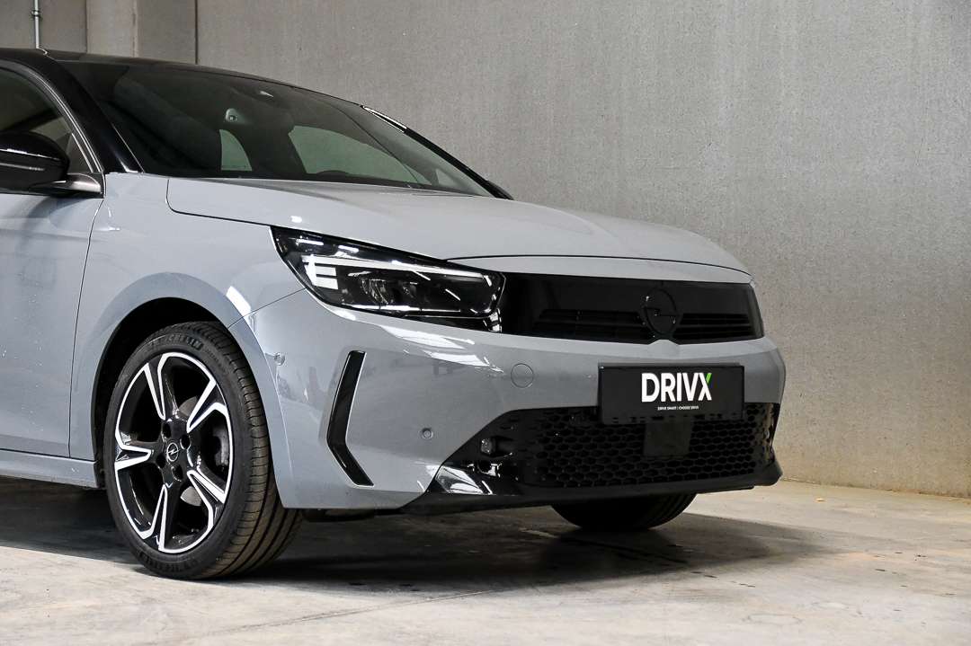 Opel Corsa SPORT - CARPLAY - PANO - CAMERA - VERW. STUUR