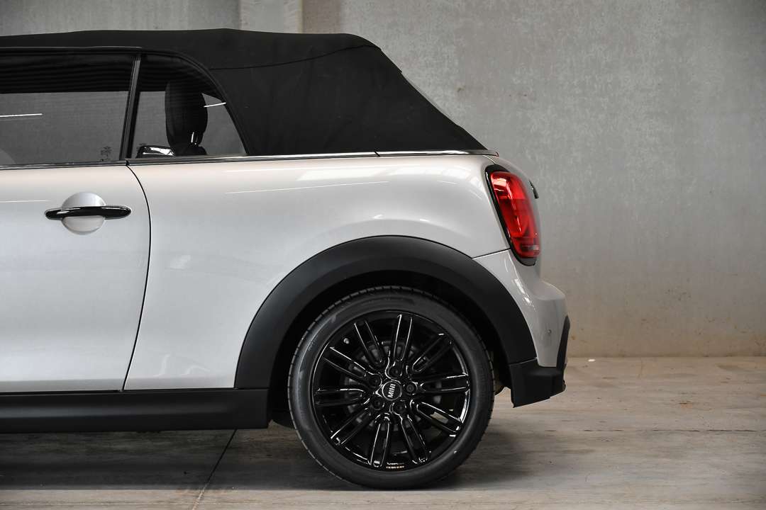 MINI Cooper Cabrio Cabrio I Head-up I Navi I Camera I Automaat