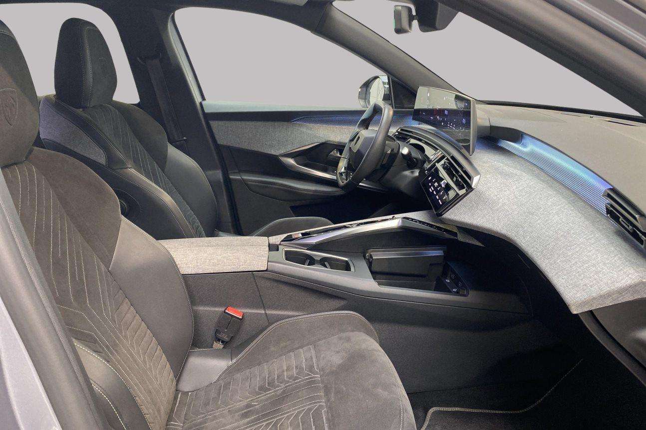 Peugeot 3008 GT HYBRID 145 pk