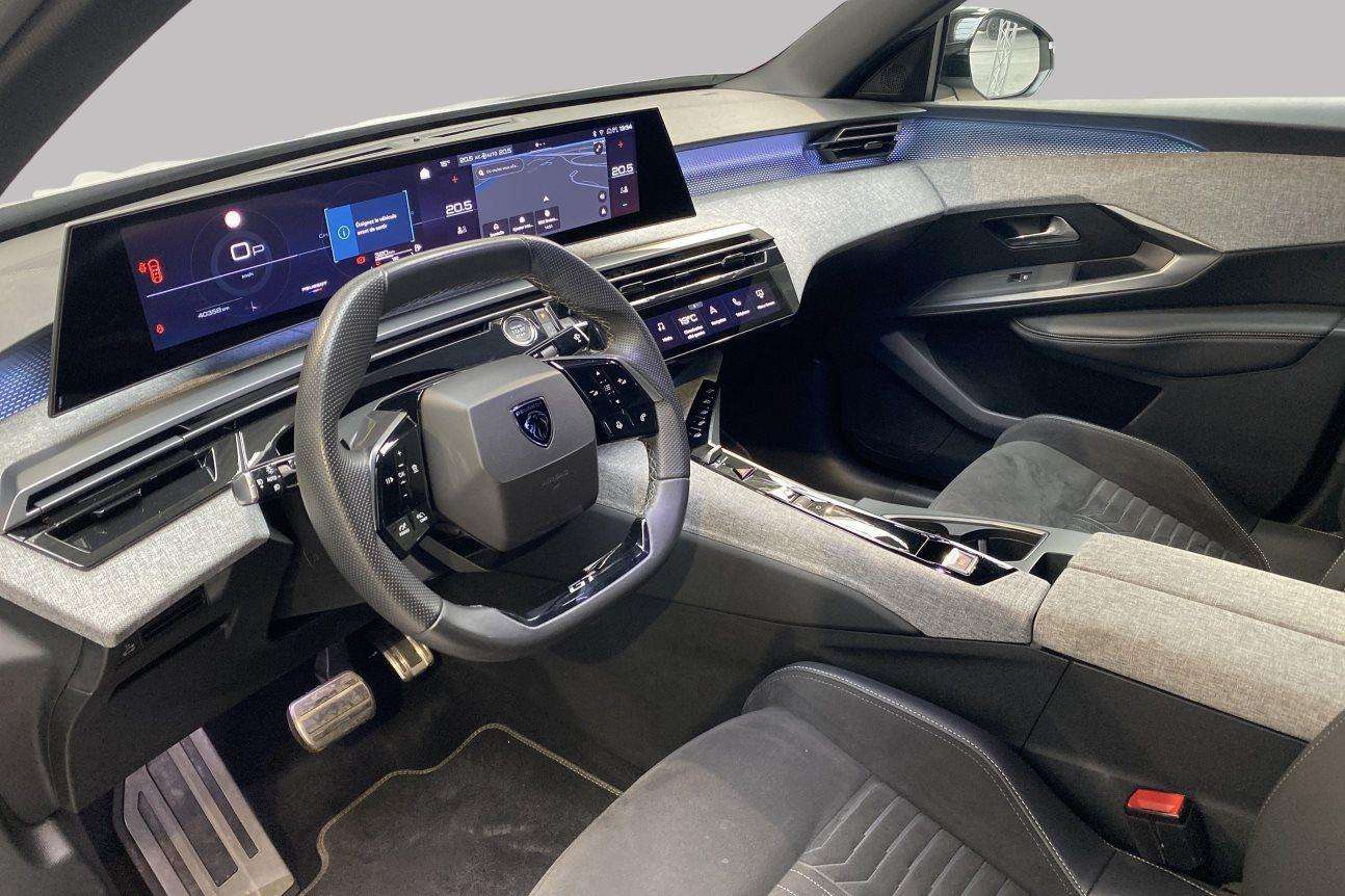 Peugeot 3008 GT HYBRID 145 pk