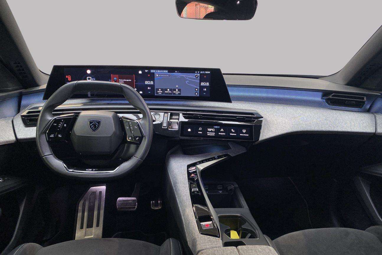 Peugeot 3008 GT HYBRID 145 pk