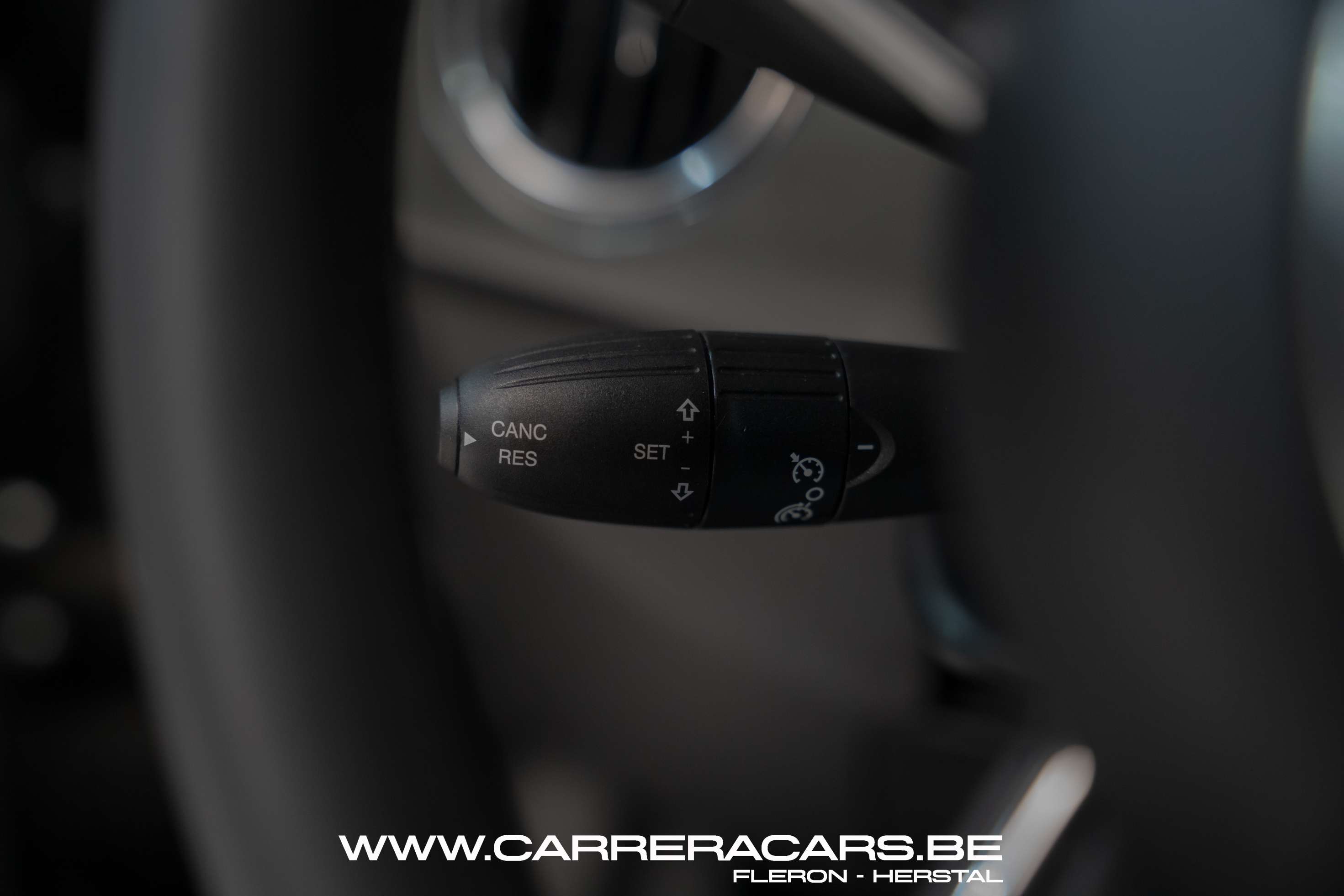 Fiat 500 1.2i Lounge*|PANORAMIQUE*PDC*CRUISE*CLIMA*GARANTIE