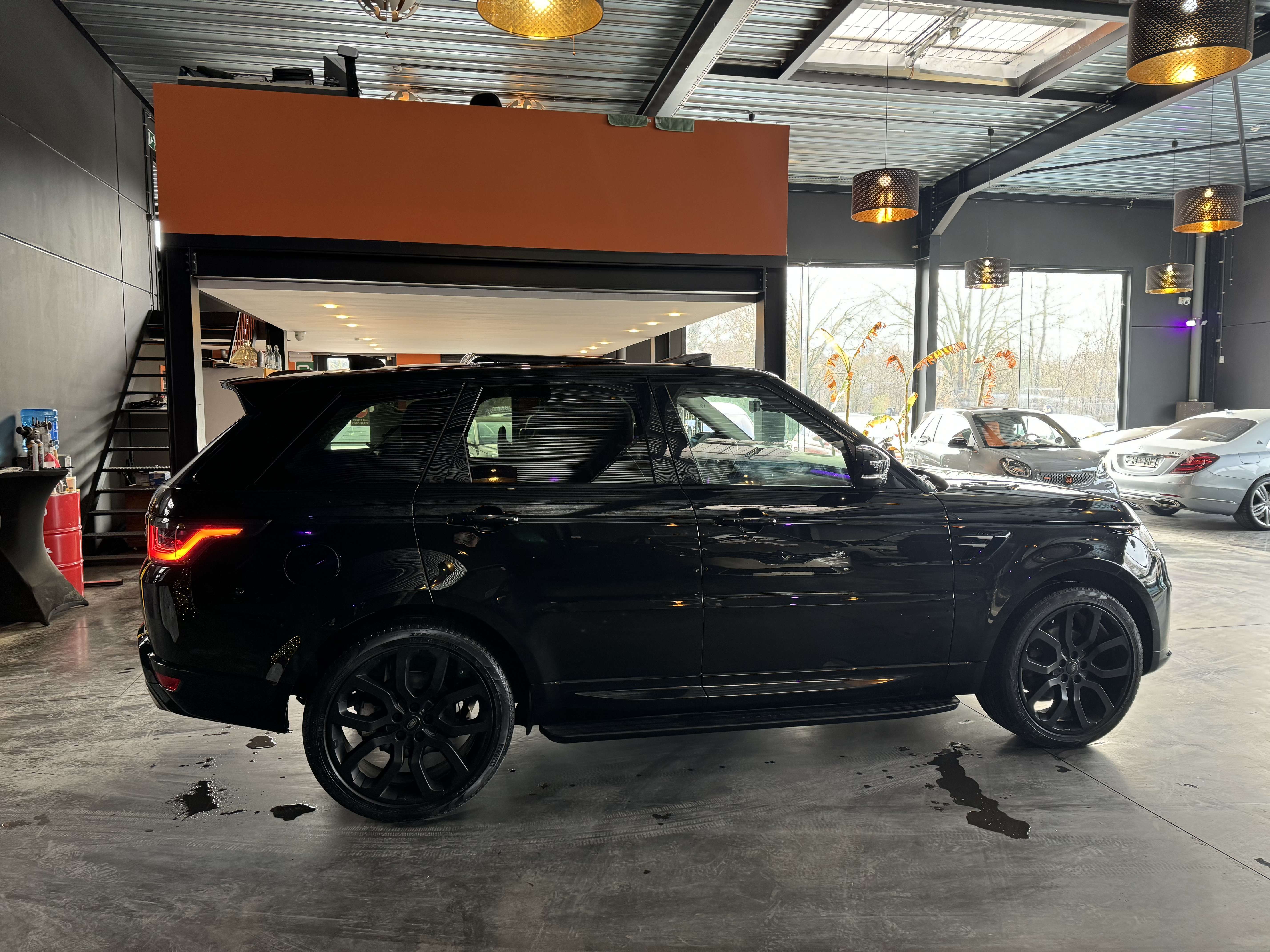 Land Rover Range Rover Sport 3.0 SDV6 - TOIT PANO/OUVRANT -INTERIEUR CUIR ROUGE