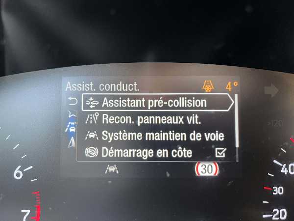 Ford Focus IV SW 1.0 ECOBOOST 125 ST-LINE