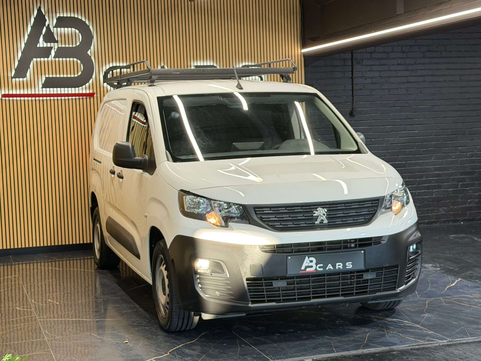 Peugeot Partner 1.5 BlueHDi L2 * GARANTIE 12 MOIS * 1ER PROP *