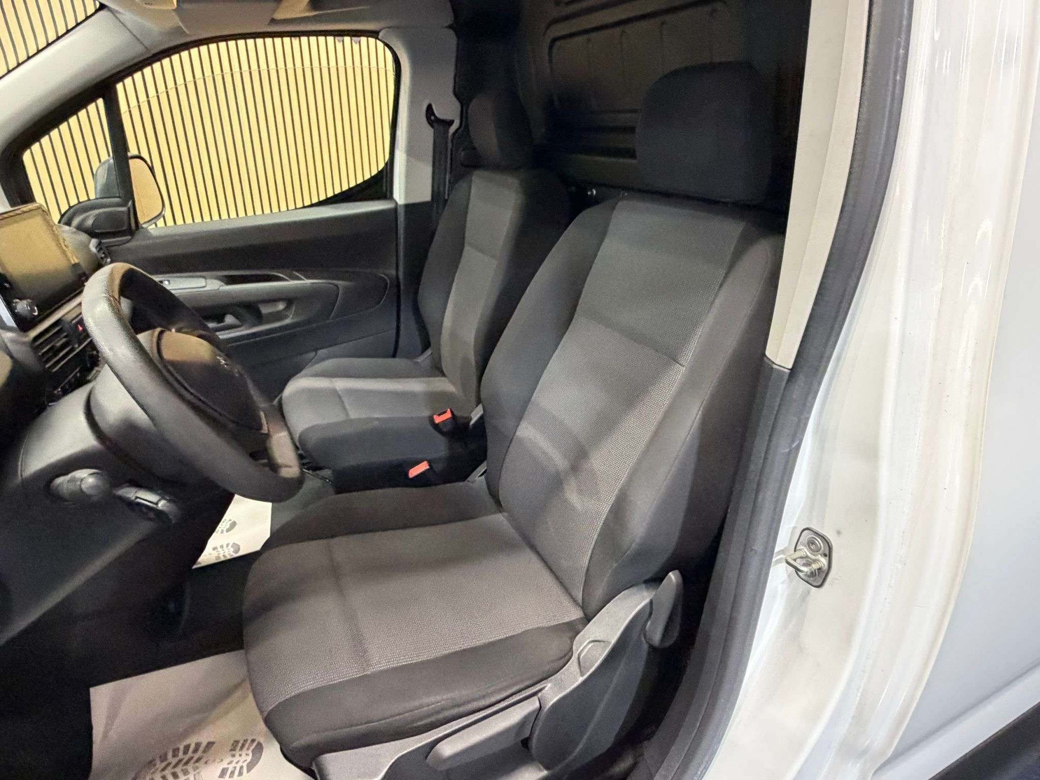 Peugeot Partner 1.5 BlueHDi L2 * GARANTIE 12 MOIS * 1ER PROP *