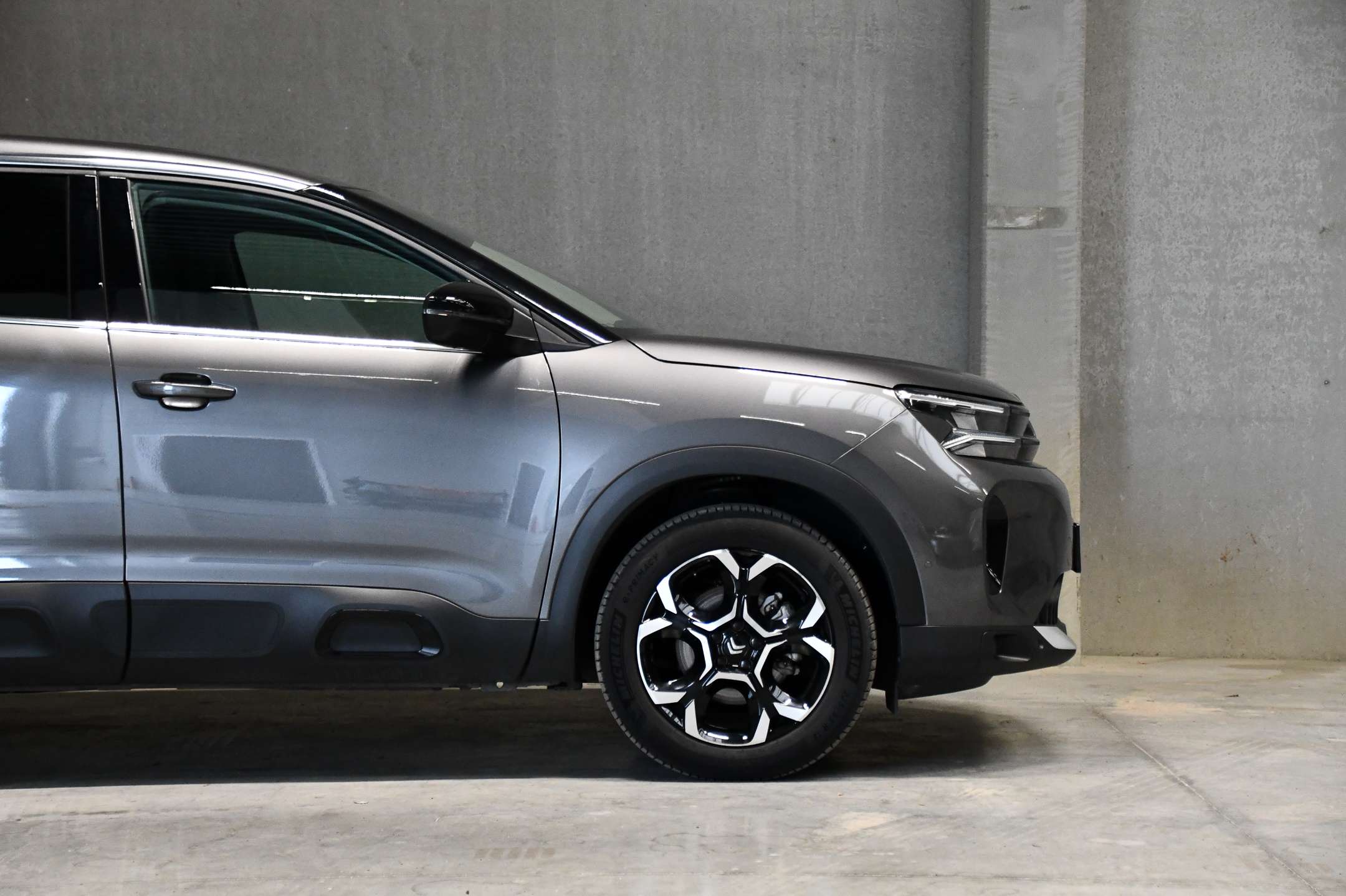 Citroen C5 Aircross PLUS - ACC - CARPLAY - KEYLESS - CAMERA