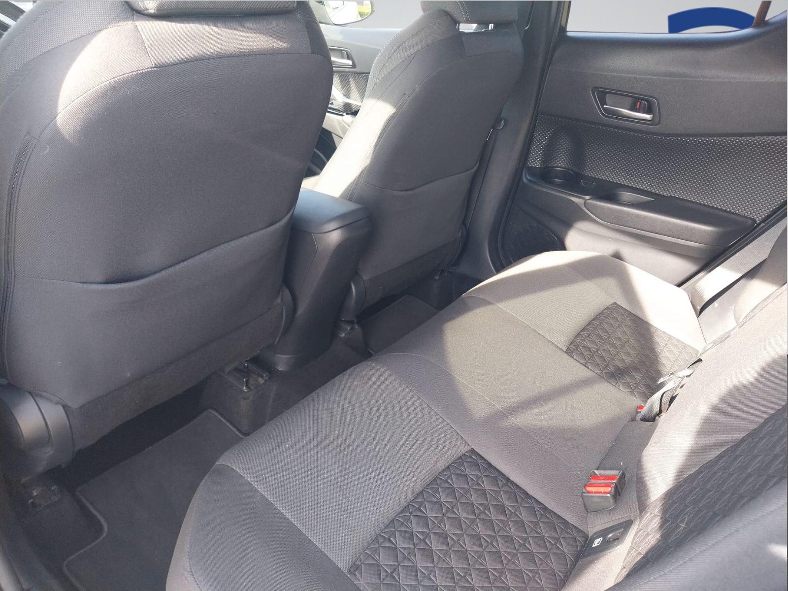 Toyota C-HR 18 HYBRID C-LUB/BI-TONE /