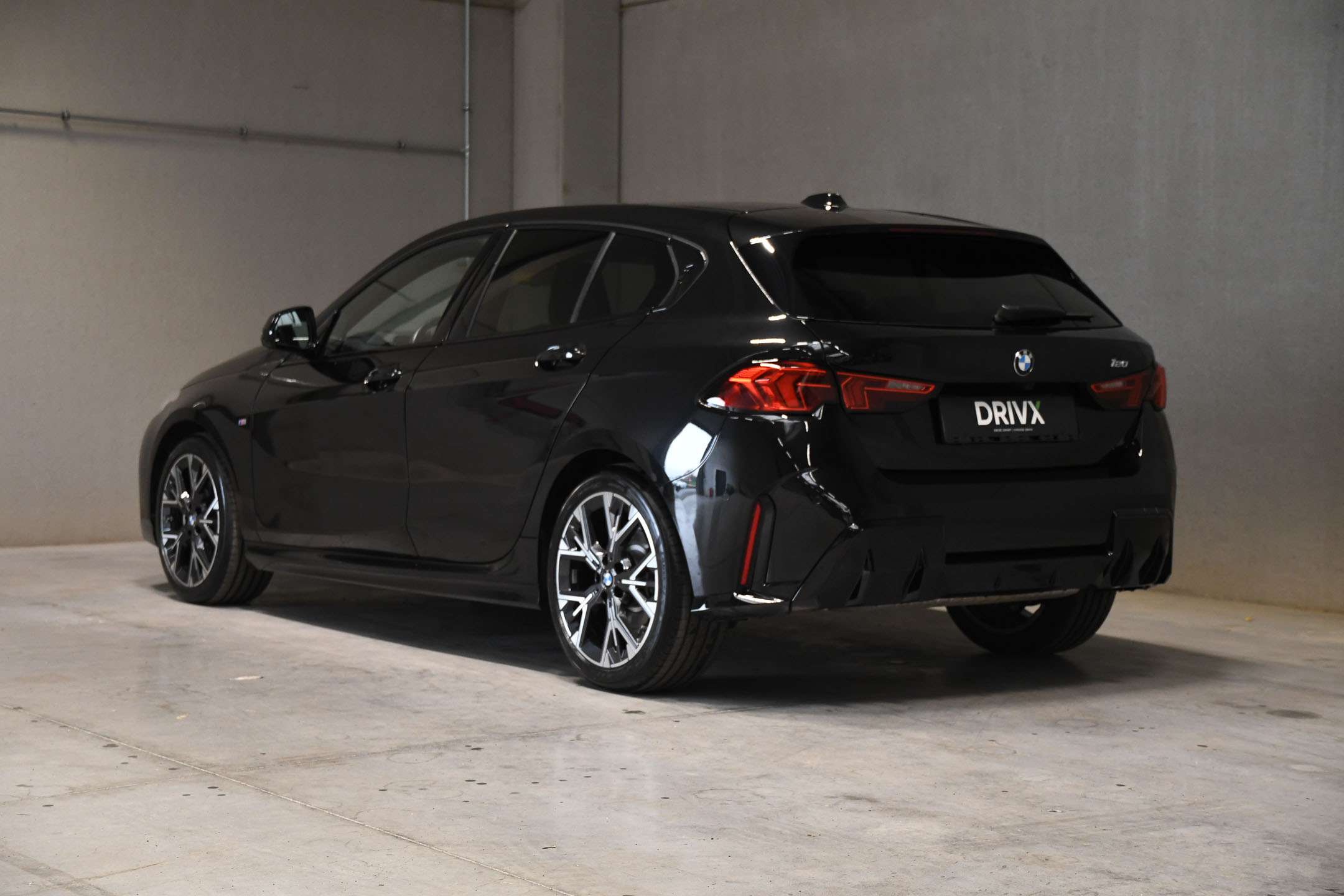 BMW 120 120 Aut. M-Sport / HUD / 360° / KEY LESS