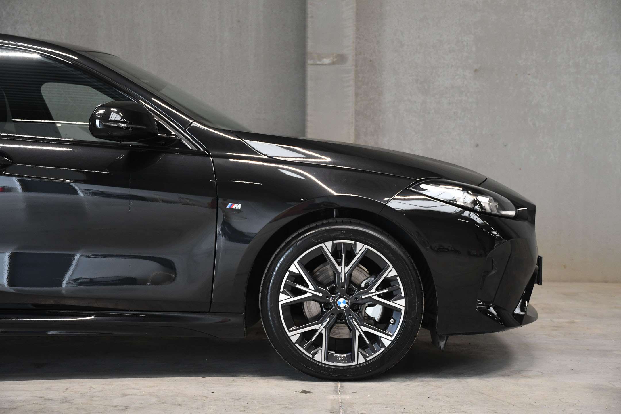 BMW 120 120 Aut. M-Sport / HUD / 360° / KEY LESS