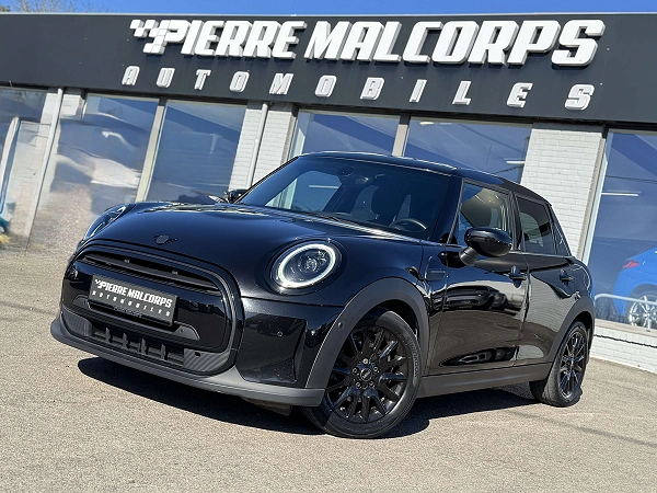 MINI One 1.5 OPF 5P. / BLACK / LED / CARPLAY / NAV / AIRCO