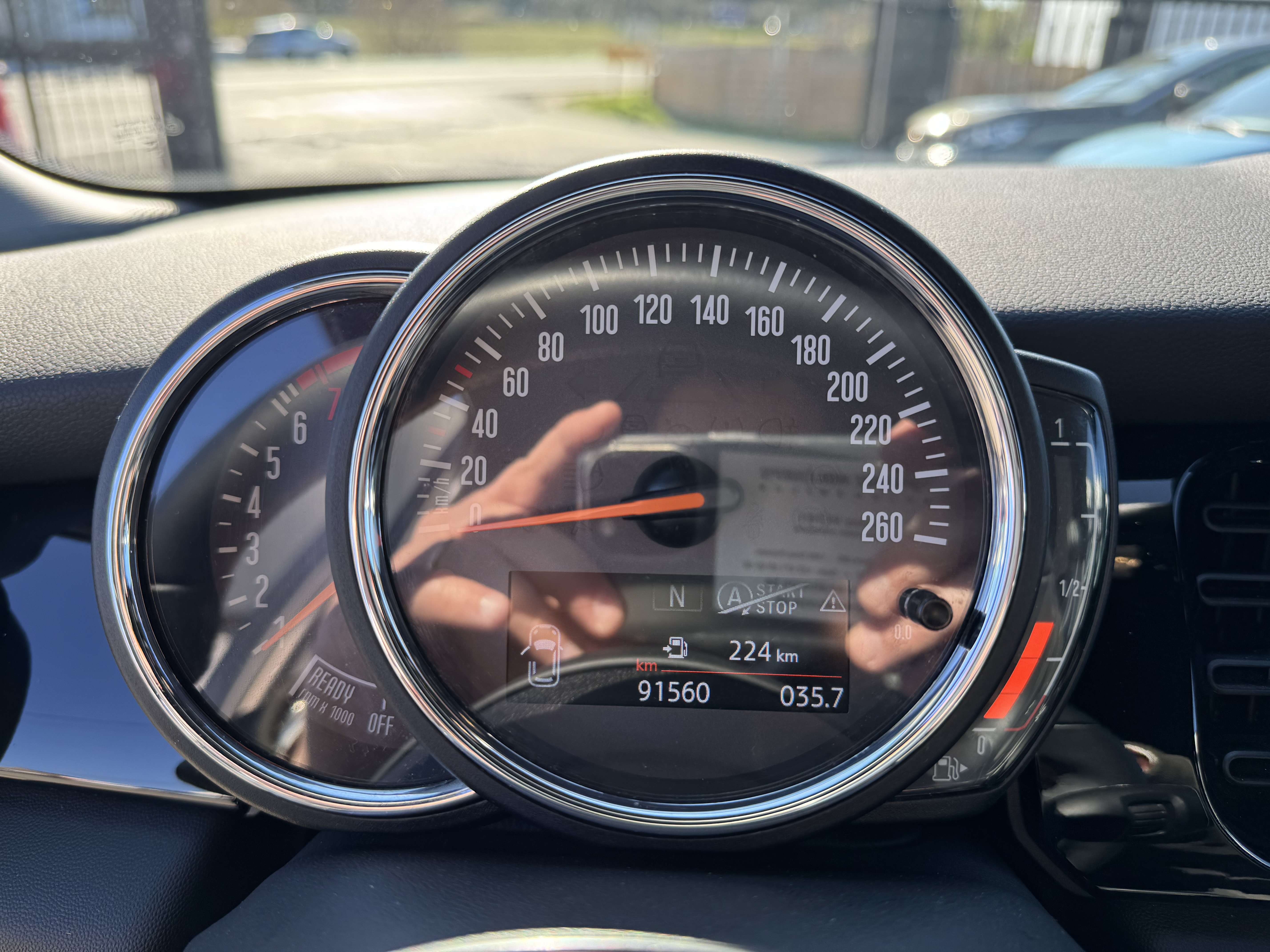 MINI One 1.5 OPF 5P. / BLACK / LED / CARPLAY / NAV / AIRCO