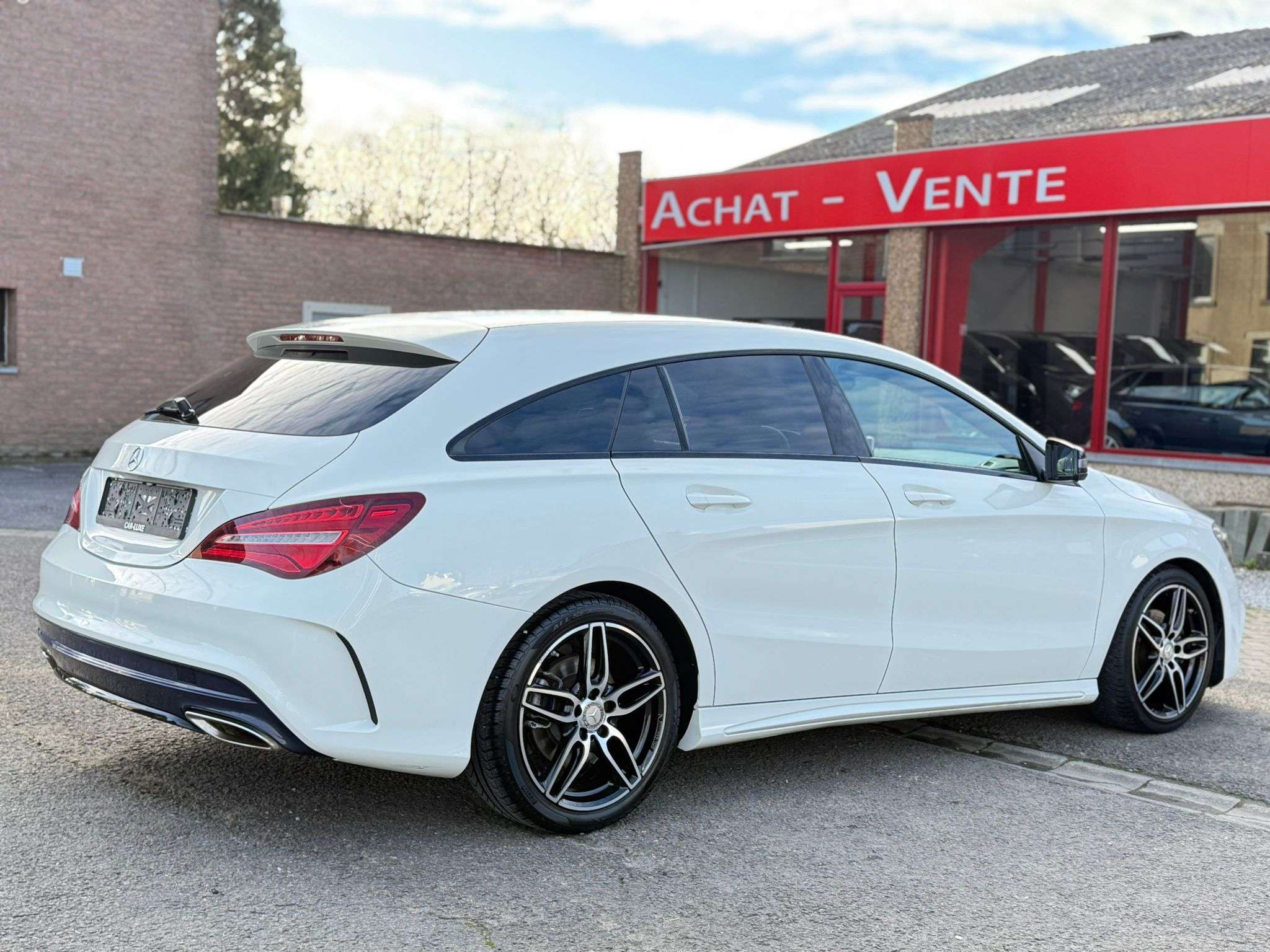 Mercedes-Benz CLA 180 122CV PACK AMG BOITE AUTO GPS LED CUIR CLIM CAMERA