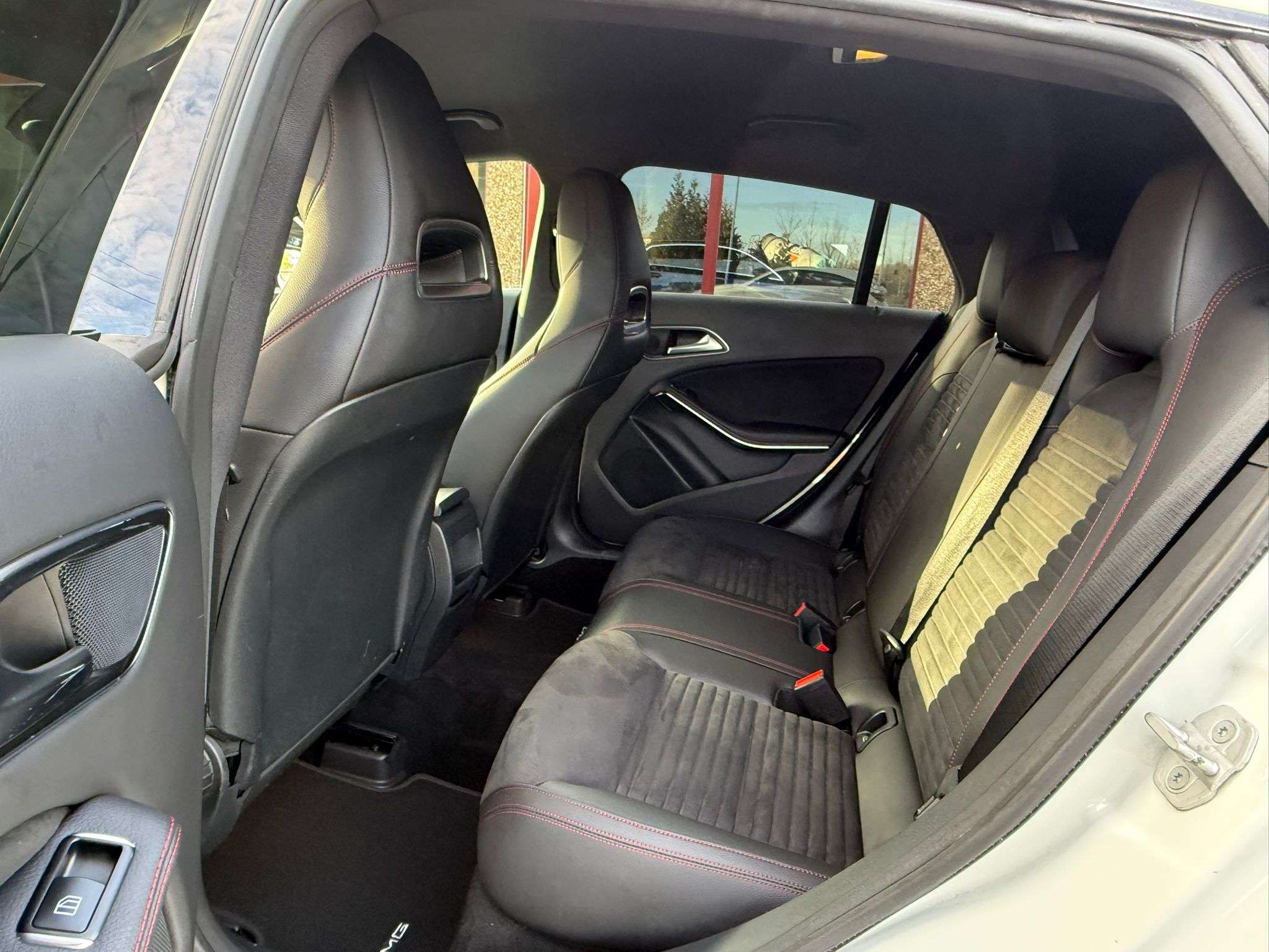 Mercedes-Benz CLA 180 122CV PACK AMG BOITE AUTO GPS LED CUIR CLIM CAMERA