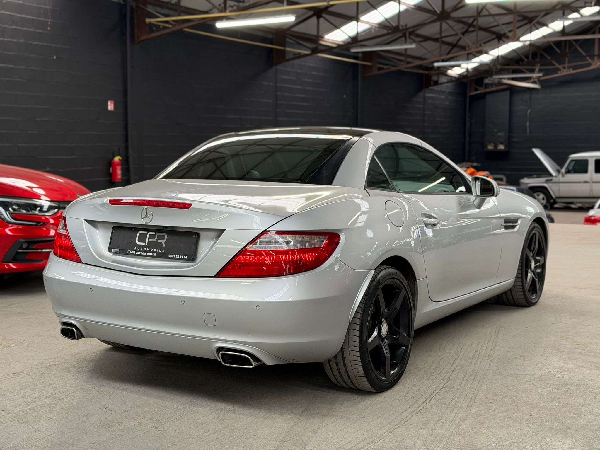 Mercedes-Benz SLK 200 i * TOIT PANO * GPS * CAMERA * SIEGE CH * RADAR