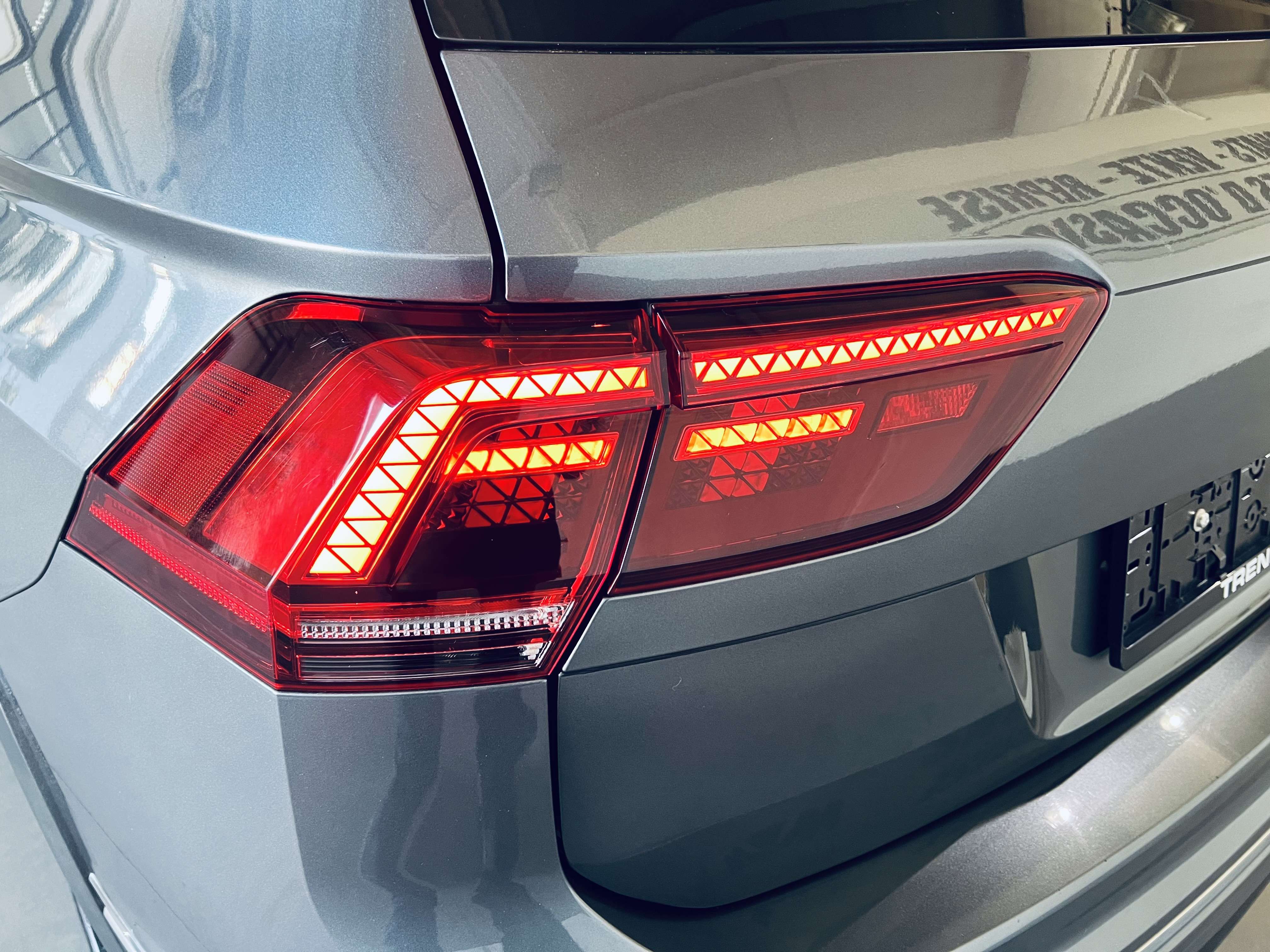 Volkswagen Tiguan Allspace 1.5 TSI Highline R-Line DSG+TVA+NAVI+PANO+GARANTIE