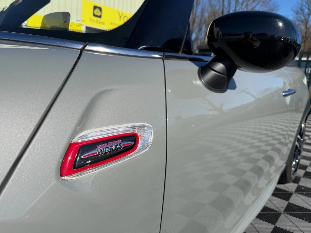 Mini Cabriolet 2.0 230 JOHN COOPER WORKS CABRIOLET ENTRETIEN COMPLET MINI- SON HARMAN KARDON-CARPLAY