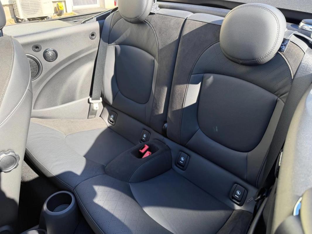 Mini Cabriolet 2.0 230 JOHN COOPER WORKS CABRIOLET ENTRETIEN COMPLET MINI- SON HARMAN KARDON-CARPLAY