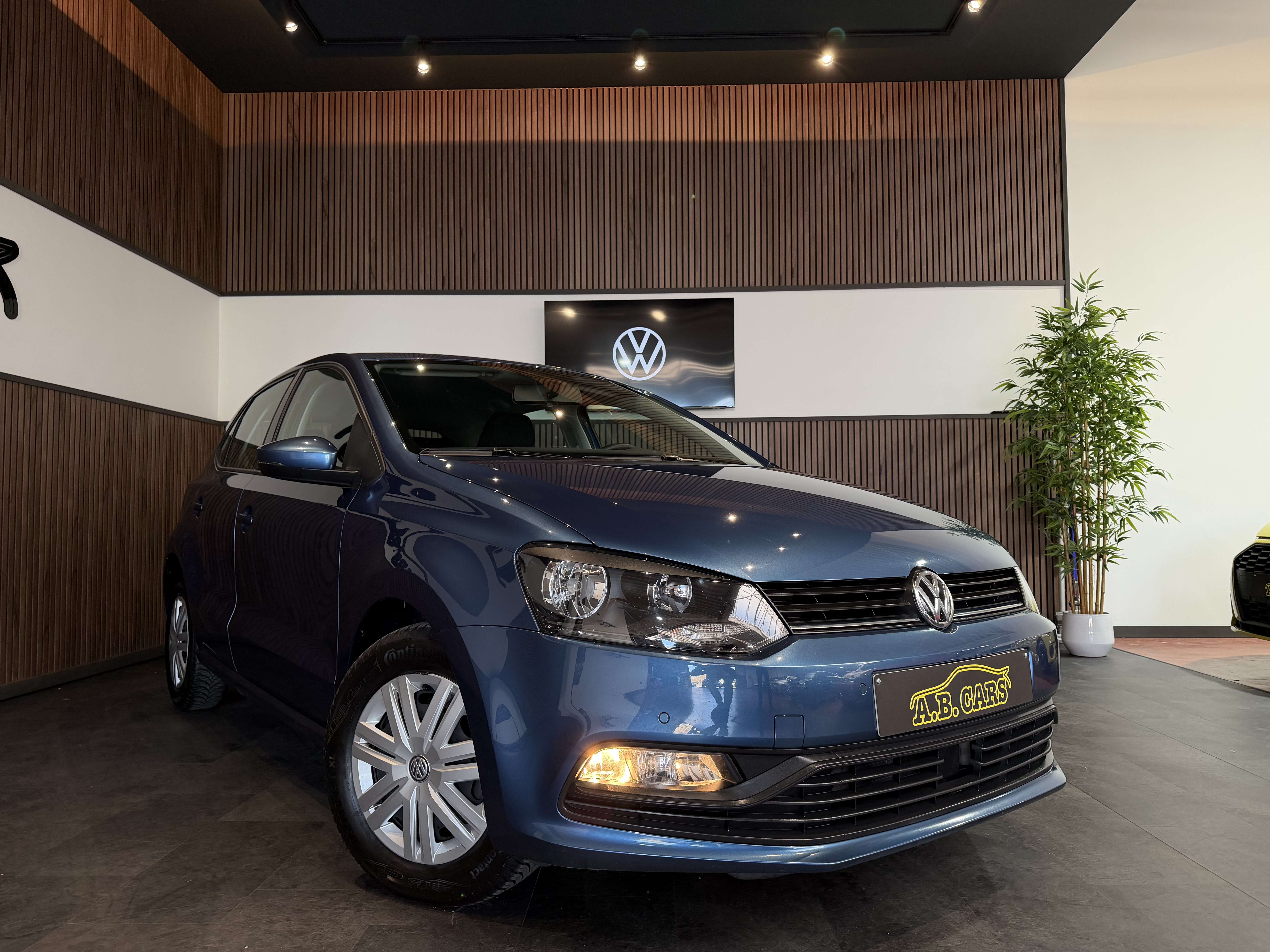Volkswagen Polo 1.0i Trendline *GARANTIE 12MOIS*CARNET FULL*