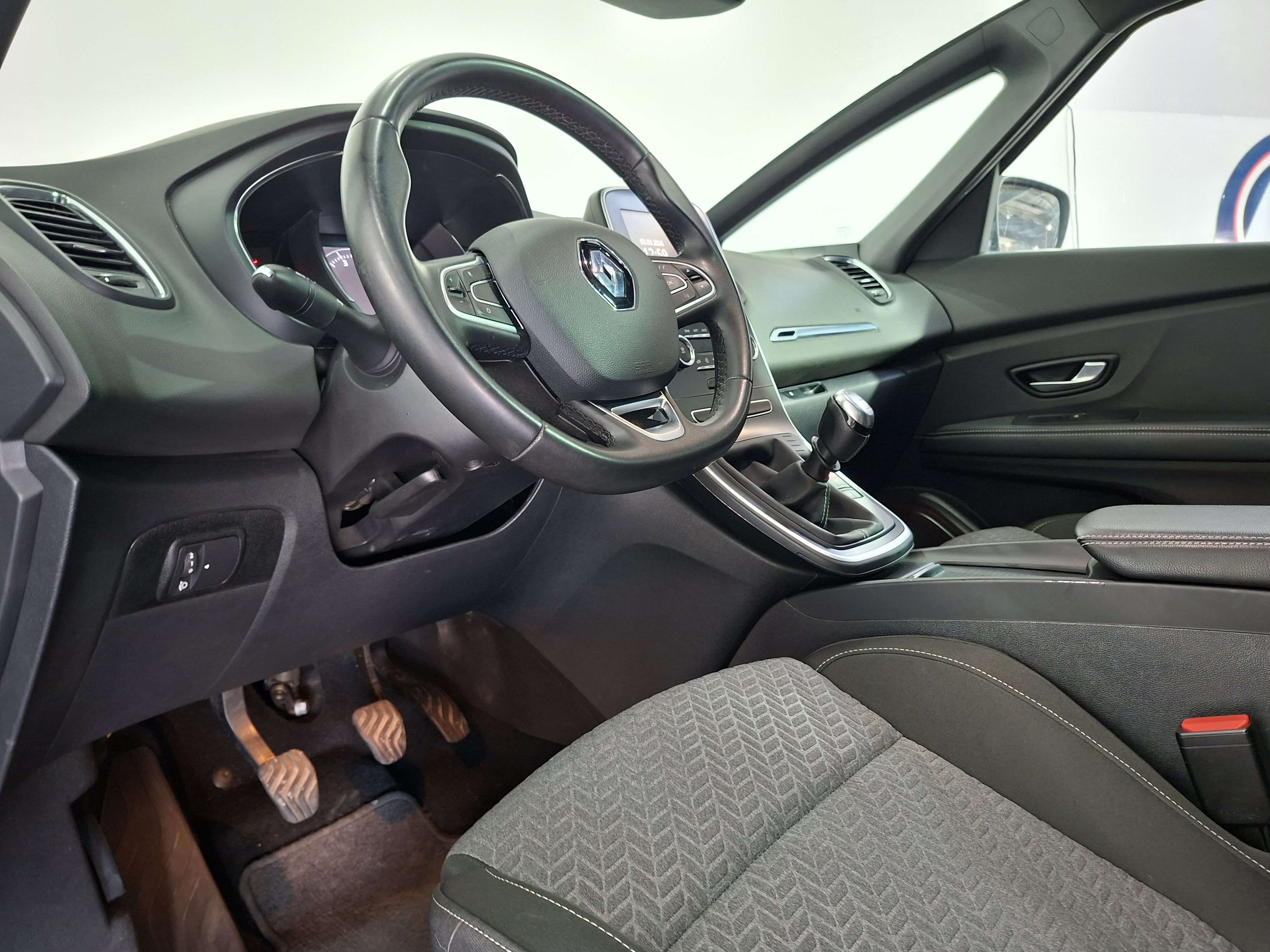 Renault Scenic Scenic 1.33 TCE | Pano Dak | Navi | Camera |