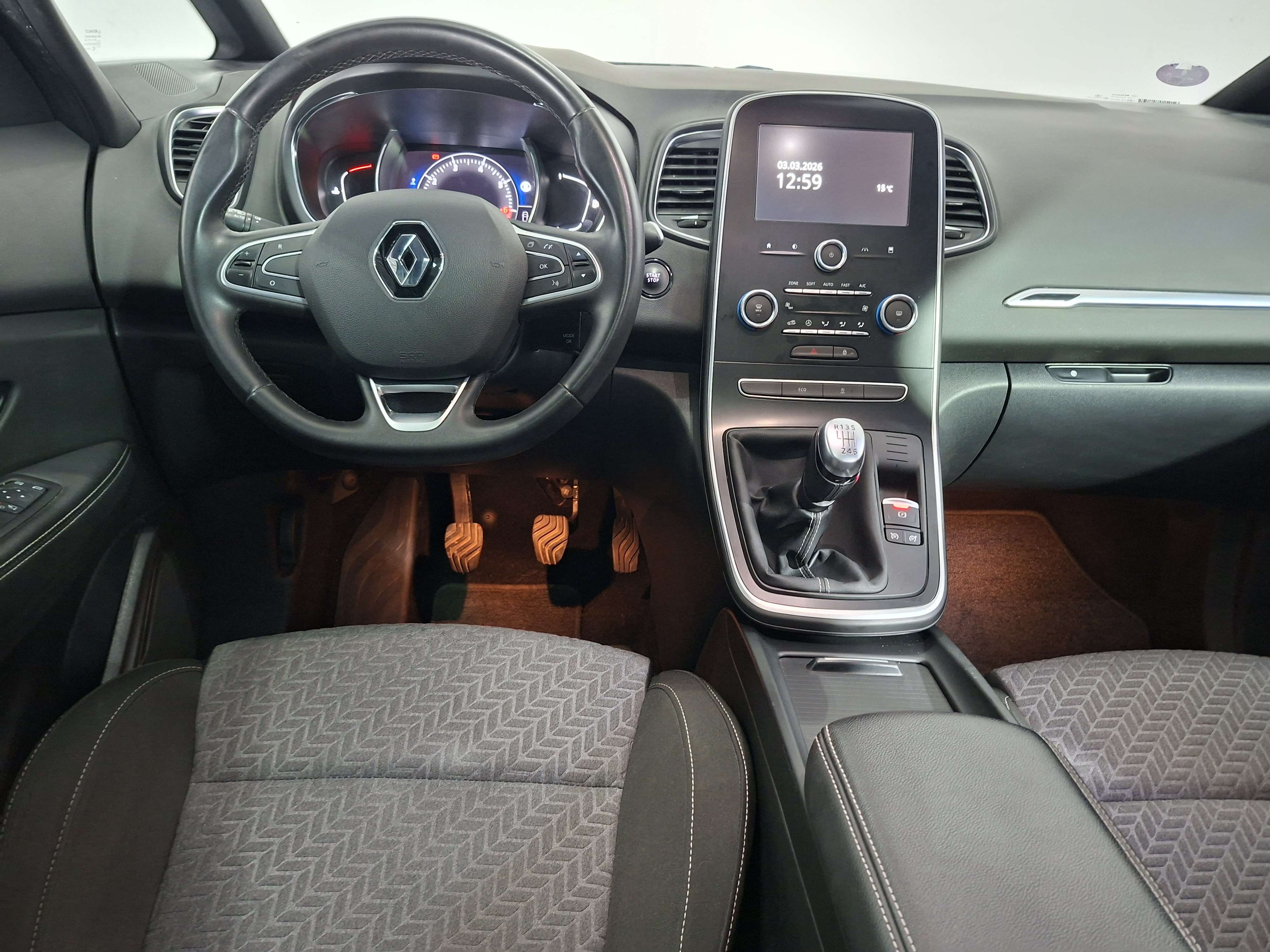 Renault Scenic Scenic 1.33 TCE | Pano Dak | Navi | Camera |
