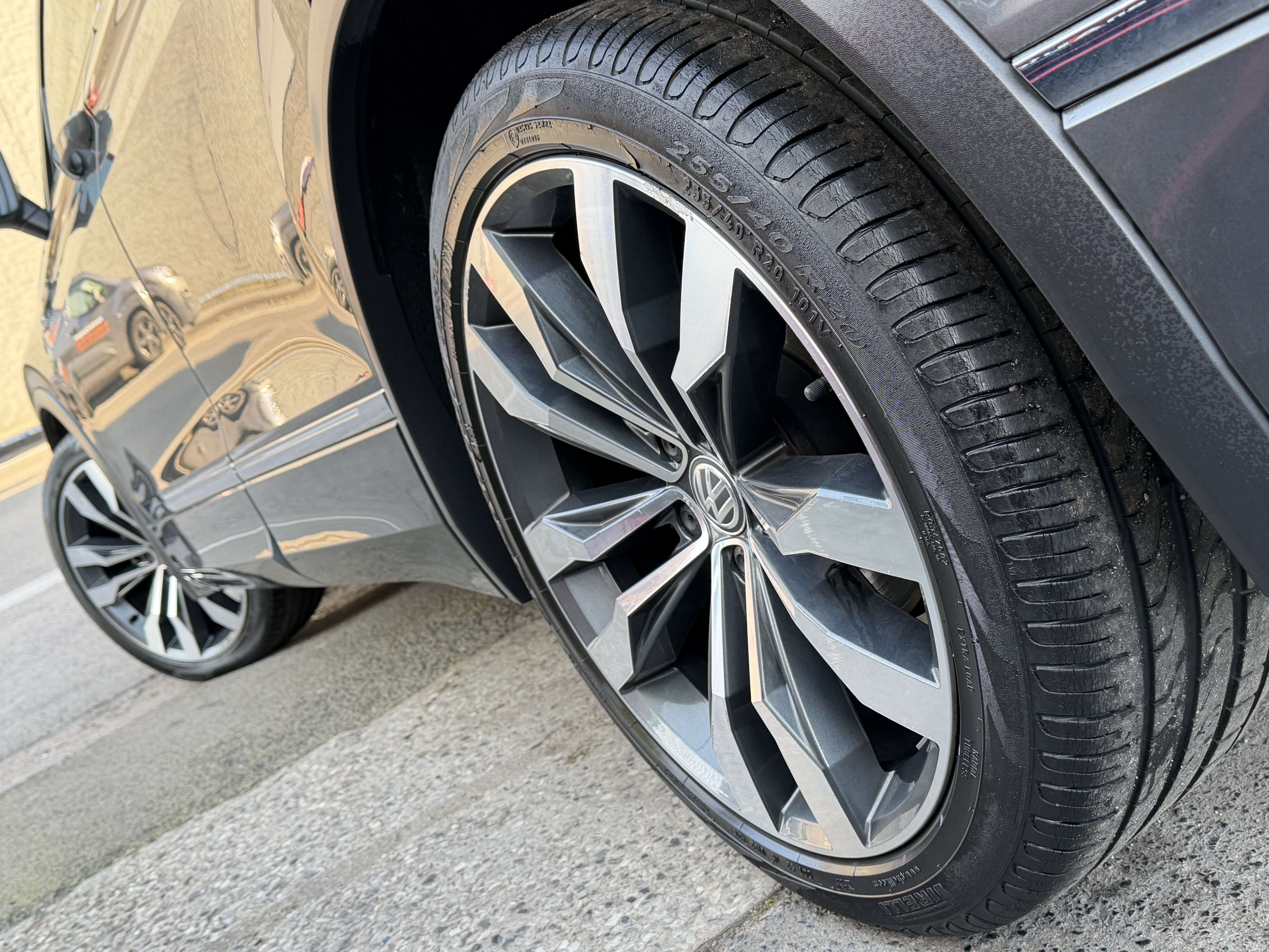 Volkswagen Tiguan Tiguan 1.4 TSI ° R LINE ° FULL LED ° NAVI ° COCKPI