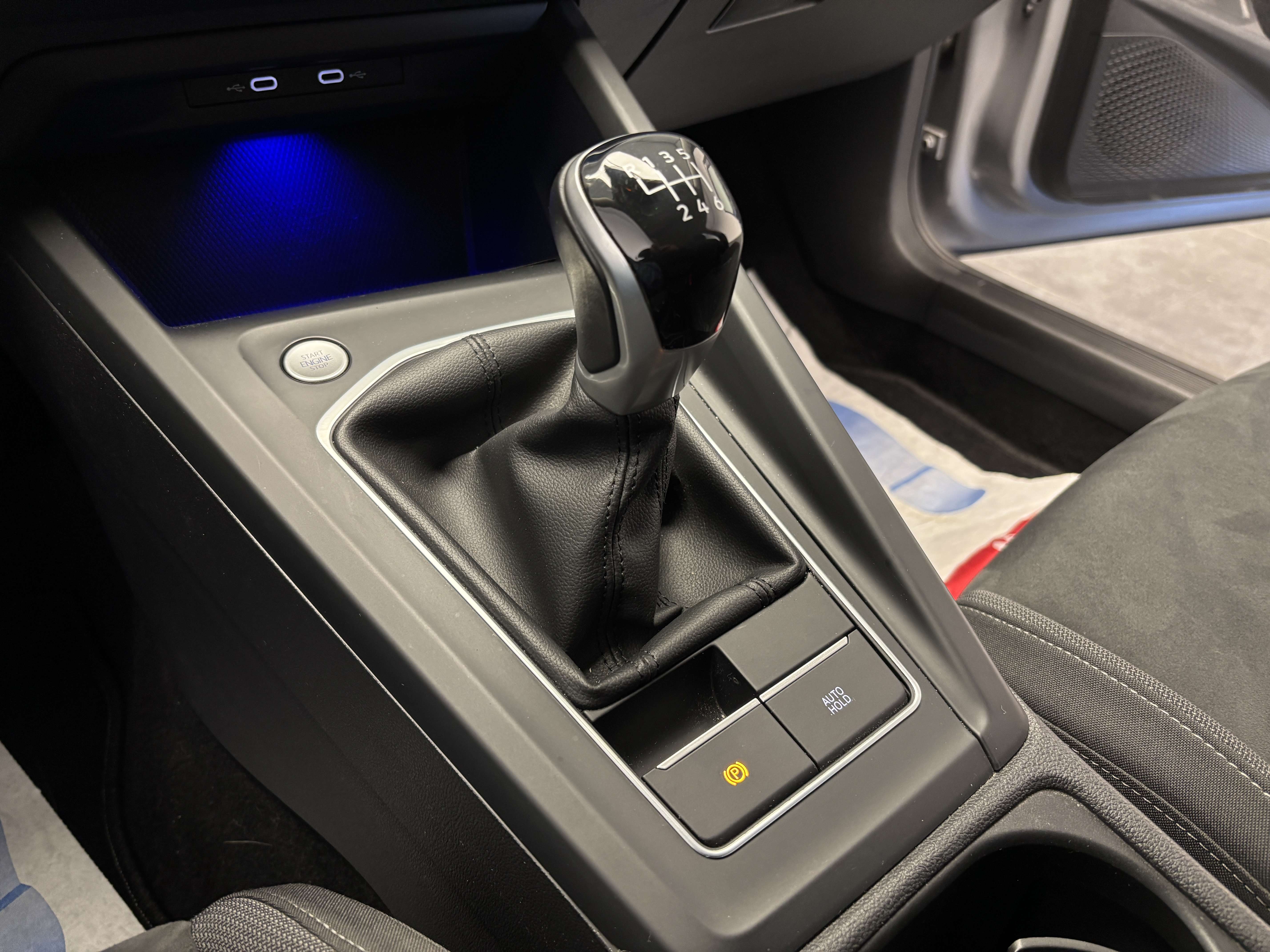 Volkswagen Golf 1.0 TSI *CARPLAY*SIEGE+VOLANT CHAUFF*LED*GARANTIE*